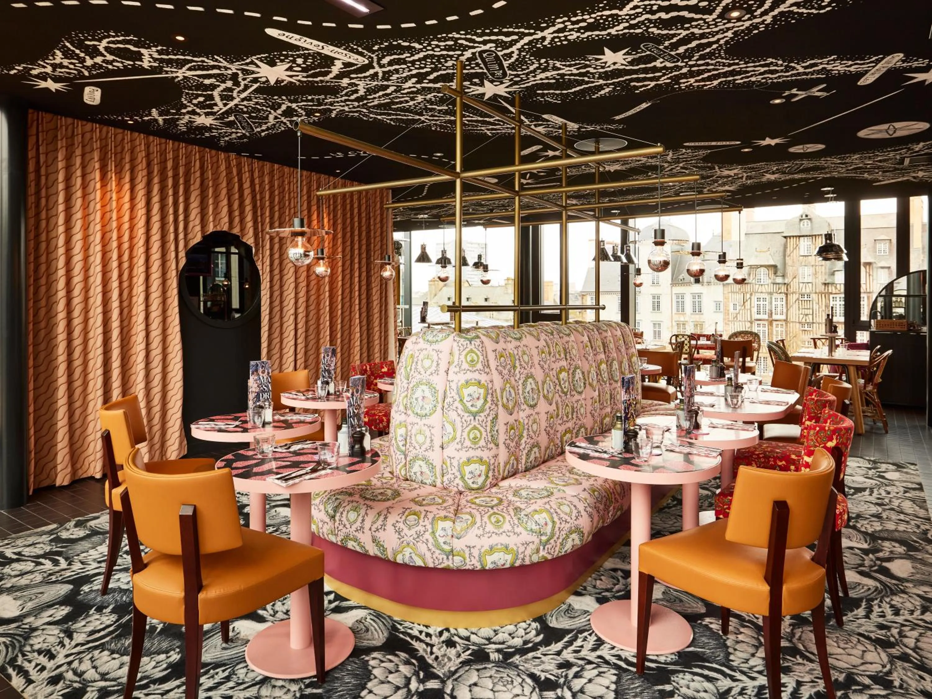 Restaurant/places to eat in Mama Shelter Rennes