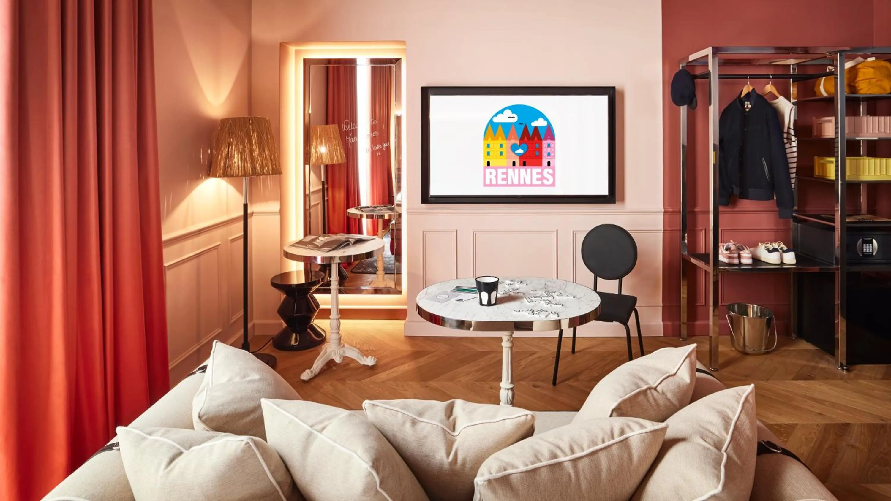 TV and multimedia in Mama Shelter Rennes