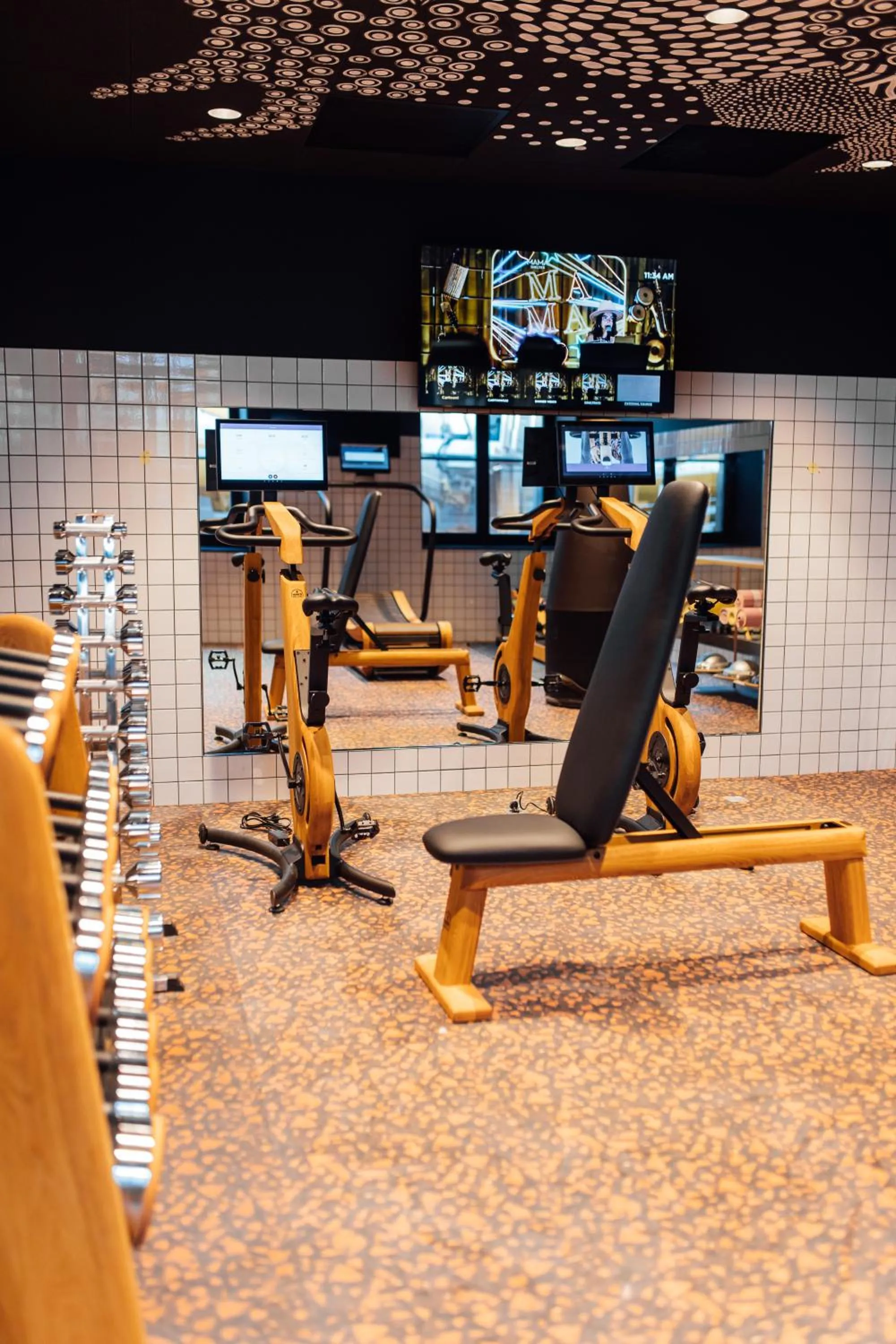 Fitness centre/facilities in Mama Shelter Rennes
