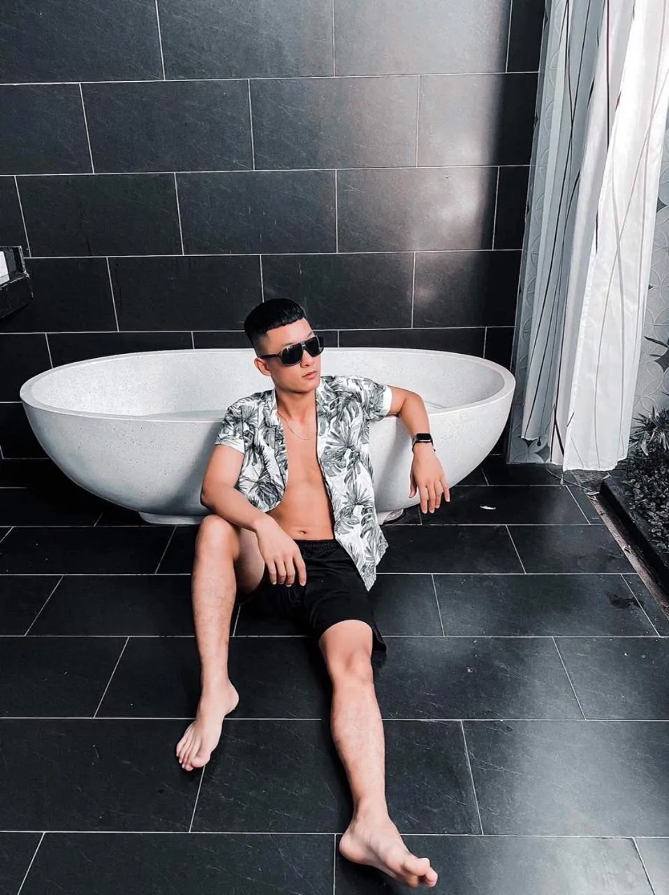 Bath in Gem Riverside Hotel Hoi An