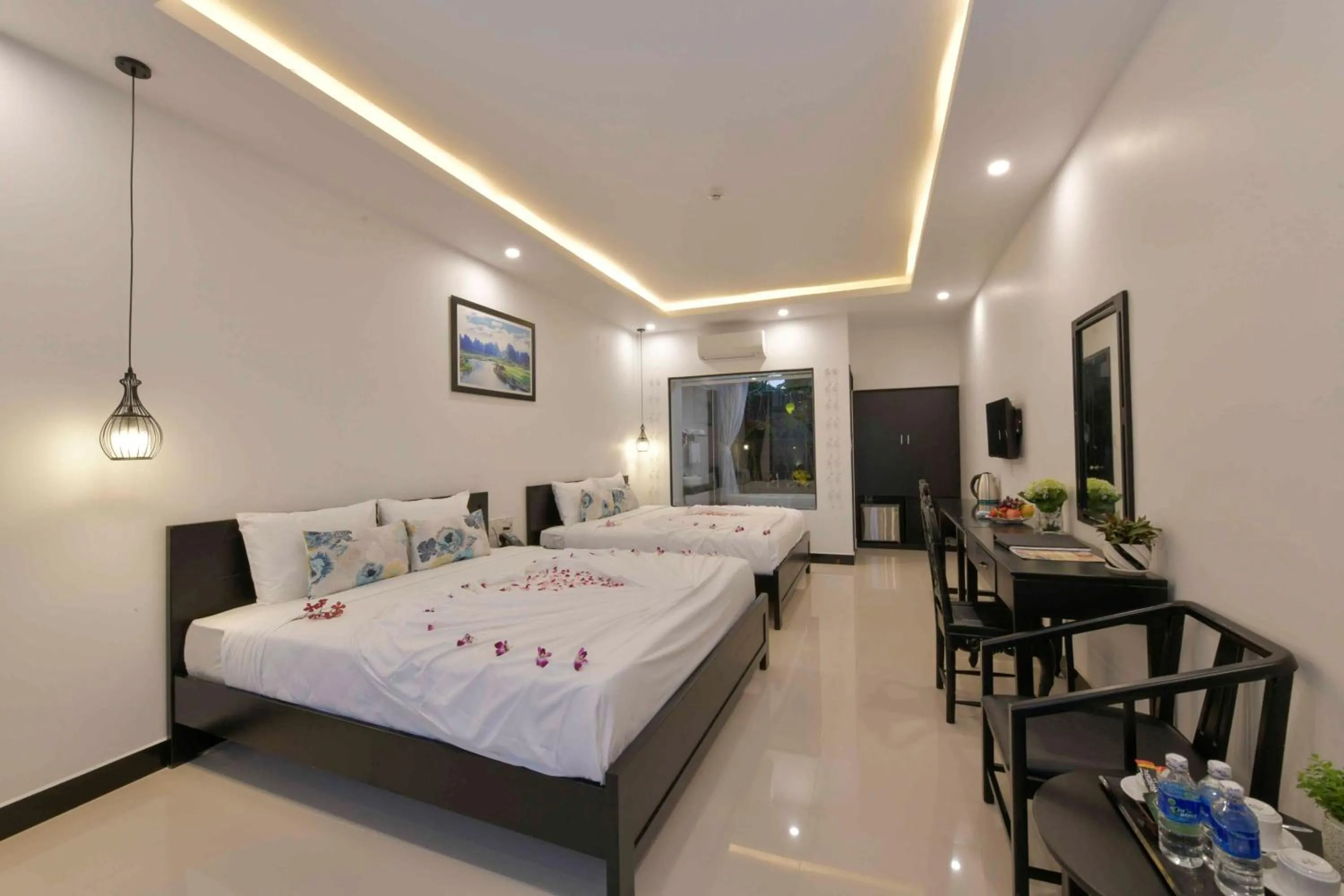 TV and multimedia, Bed in Gem Riverside Hotel Hoi An