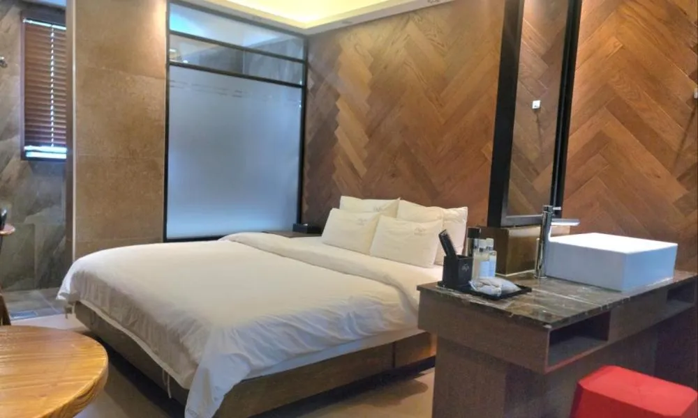 Bed in Jinhae Pasta Hotel