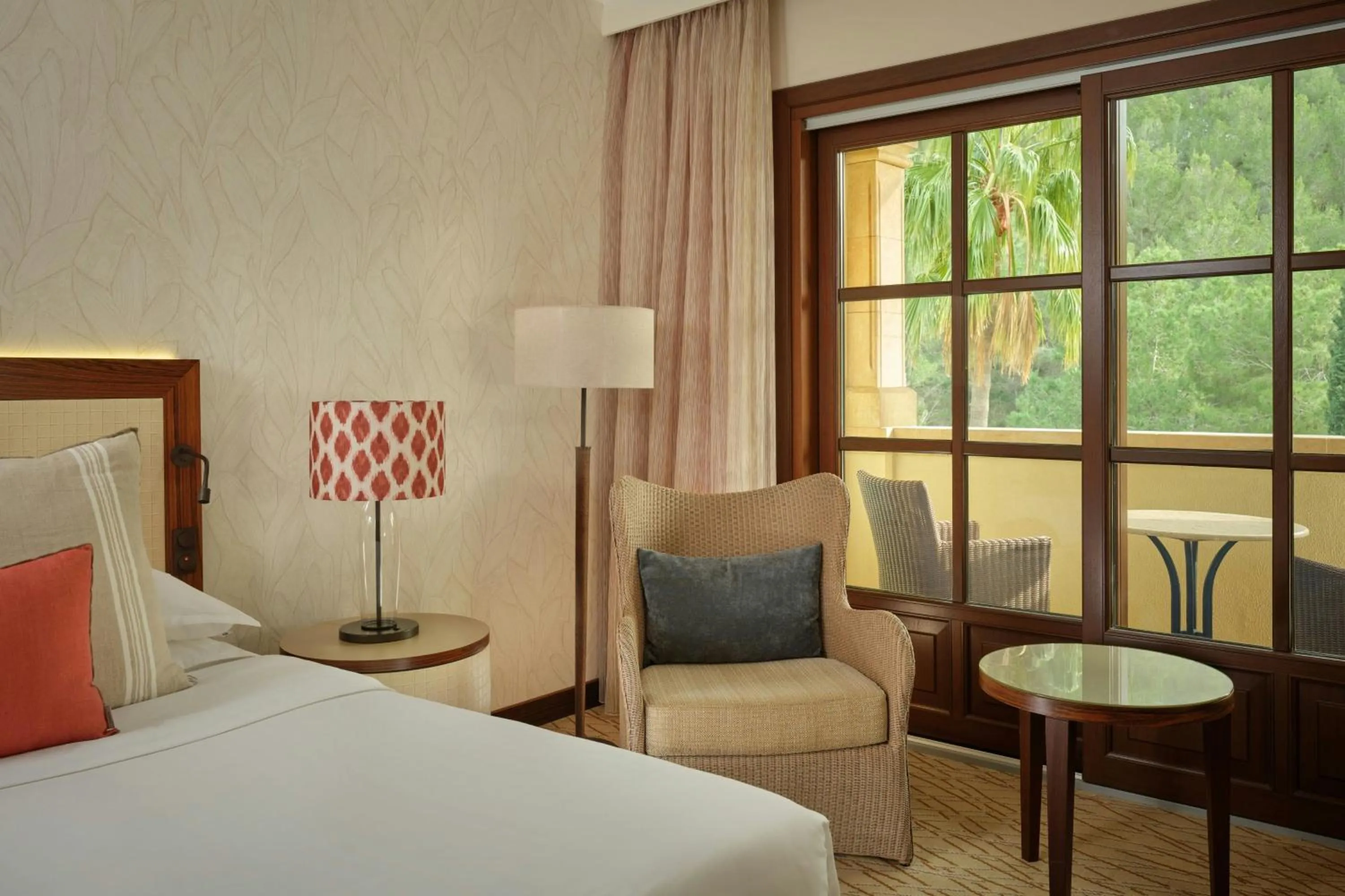 Photo of the whole room, Bed in Sheraton Mallorca Arabella Golf Hotel