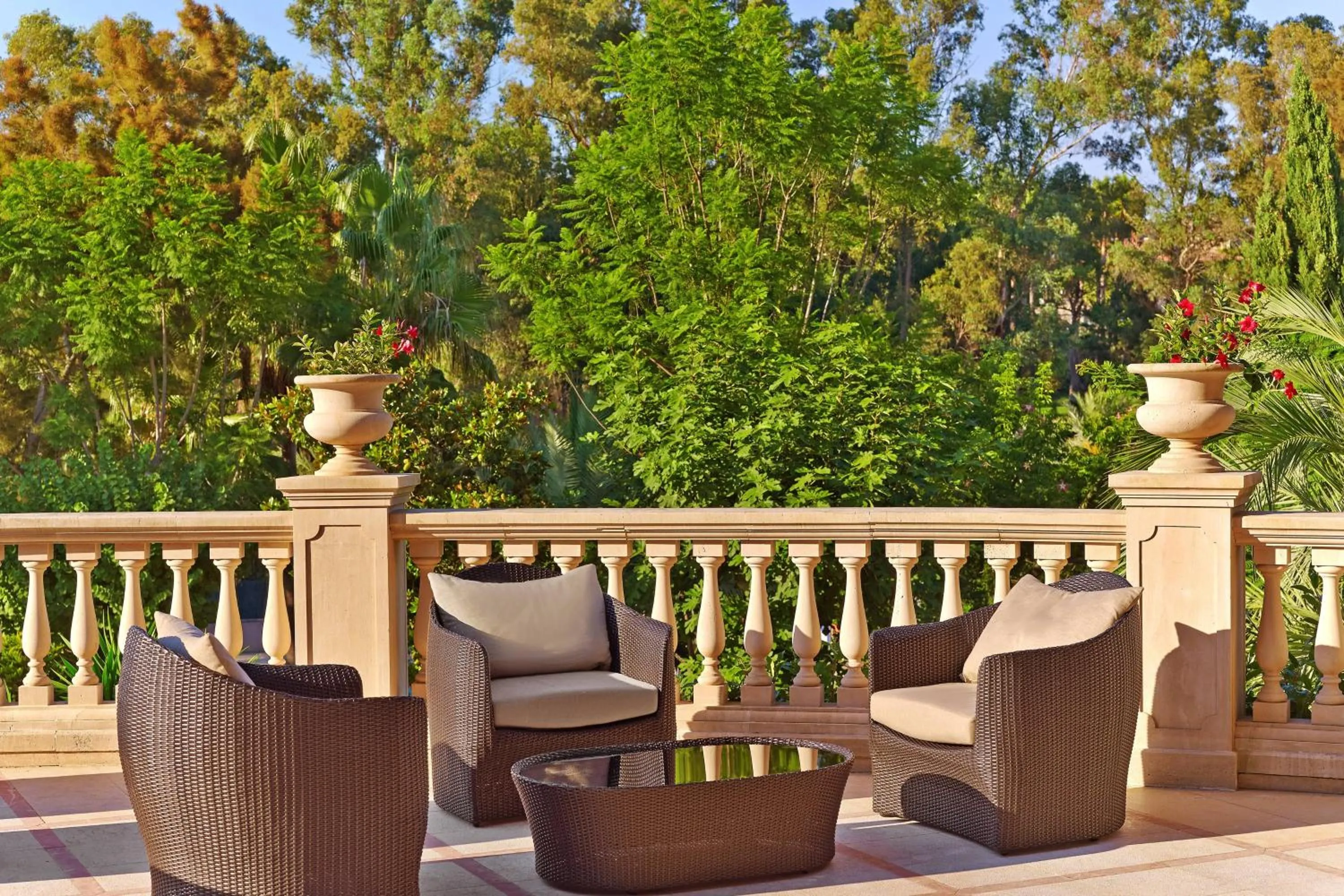 Lounge or bar in Sheraton Mallorca Arabella Golf Hotel