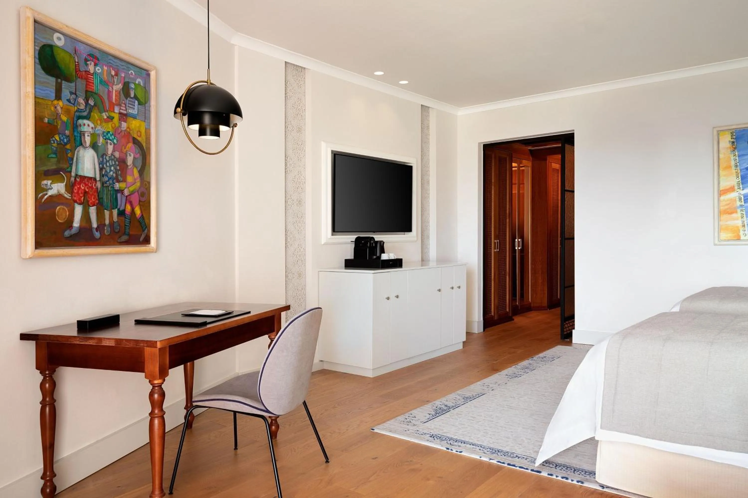 Bedroom, Bed in The St. Regis Mardavall Mallorca Resort