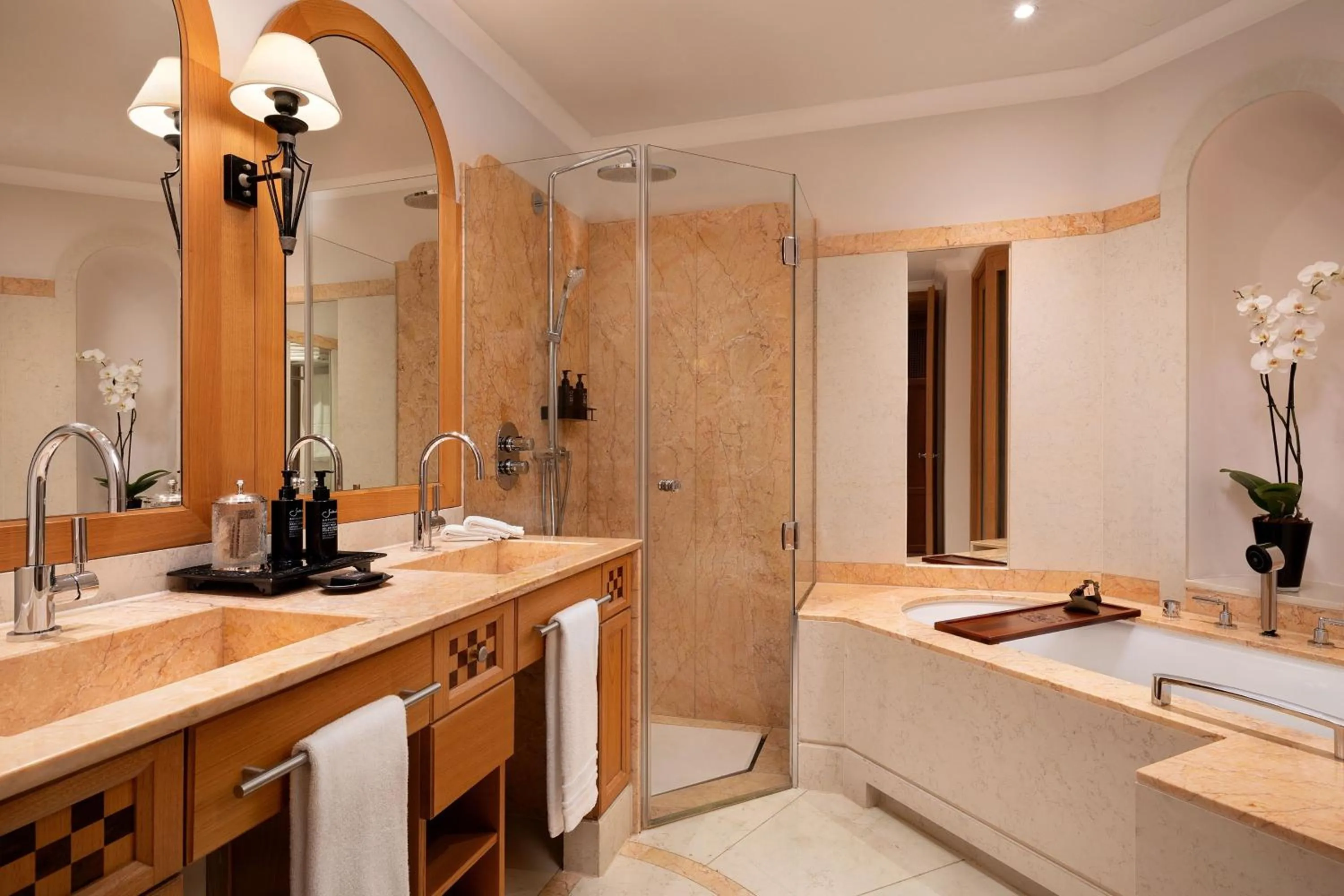 Bathroom in The St. Regis Mardavall Mallorca Resort
