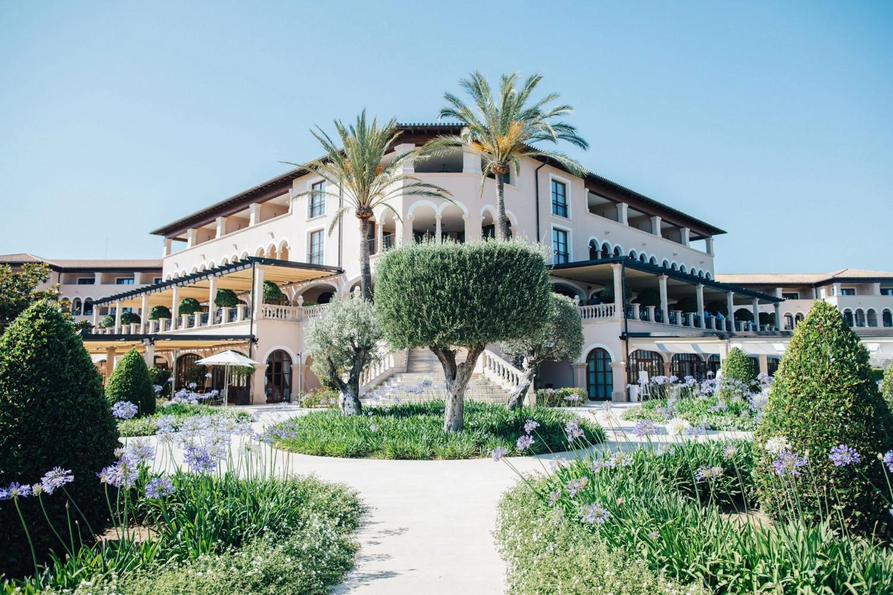 Property building in The St. Regis Mardavall Mallorca Resort