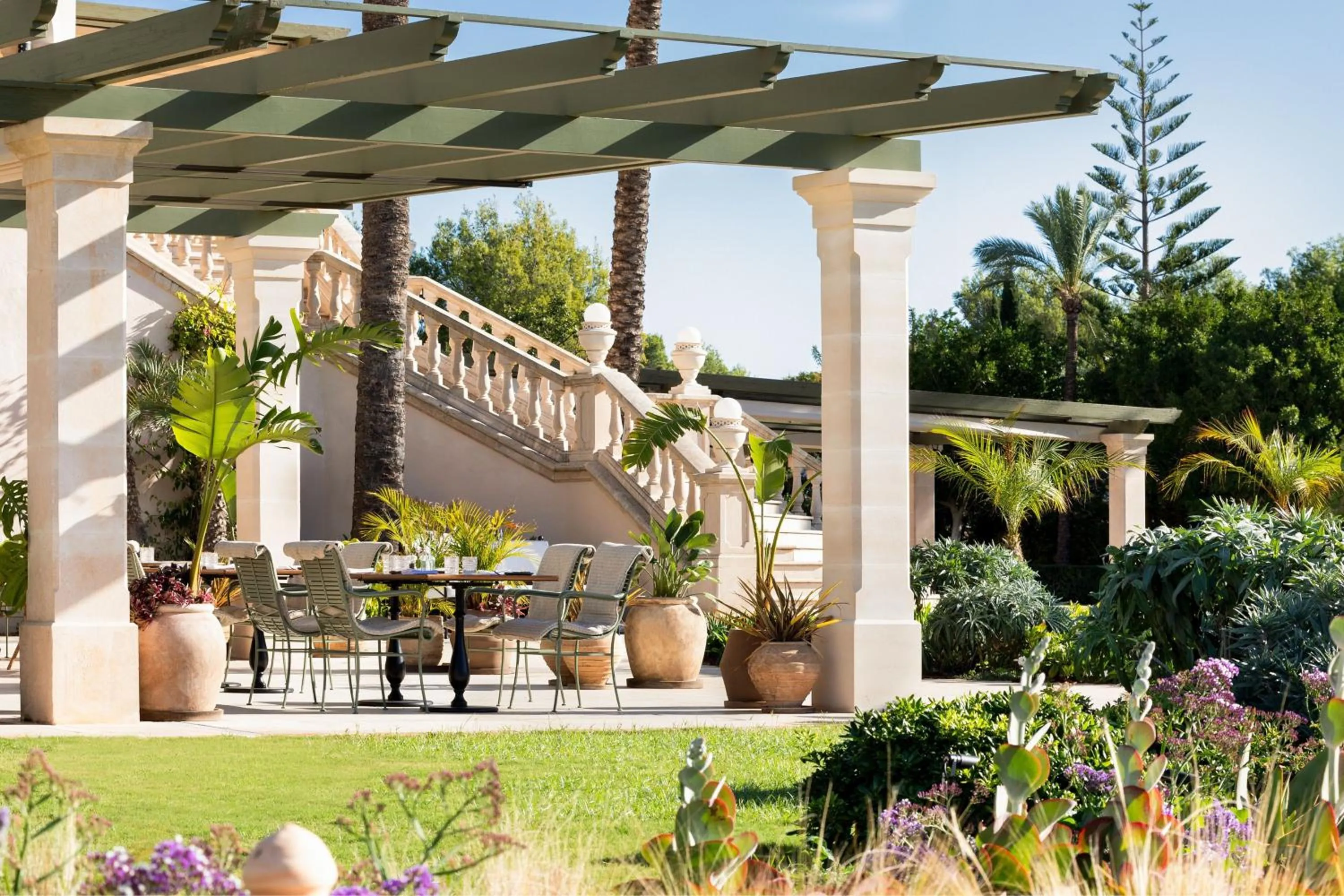 Restaurant/places to eat in The St. Regis Mardavall Mallorca Resort