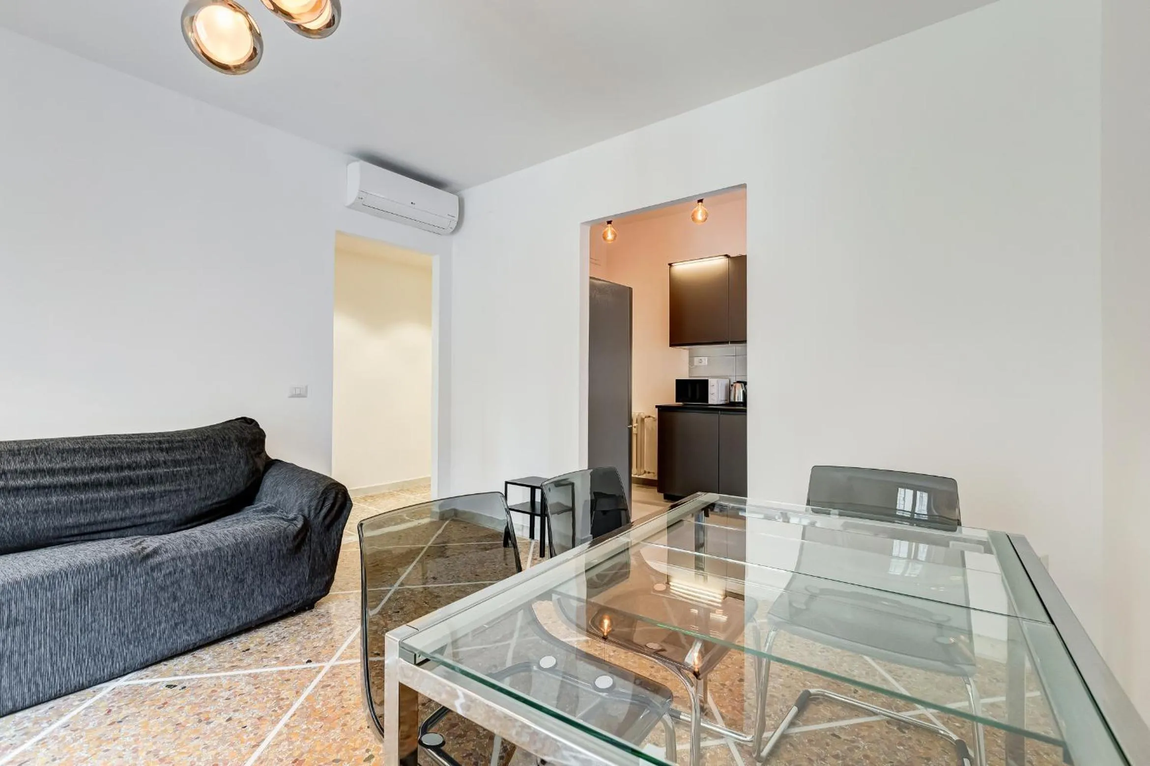 Gianicolo Apartment with Terrace
