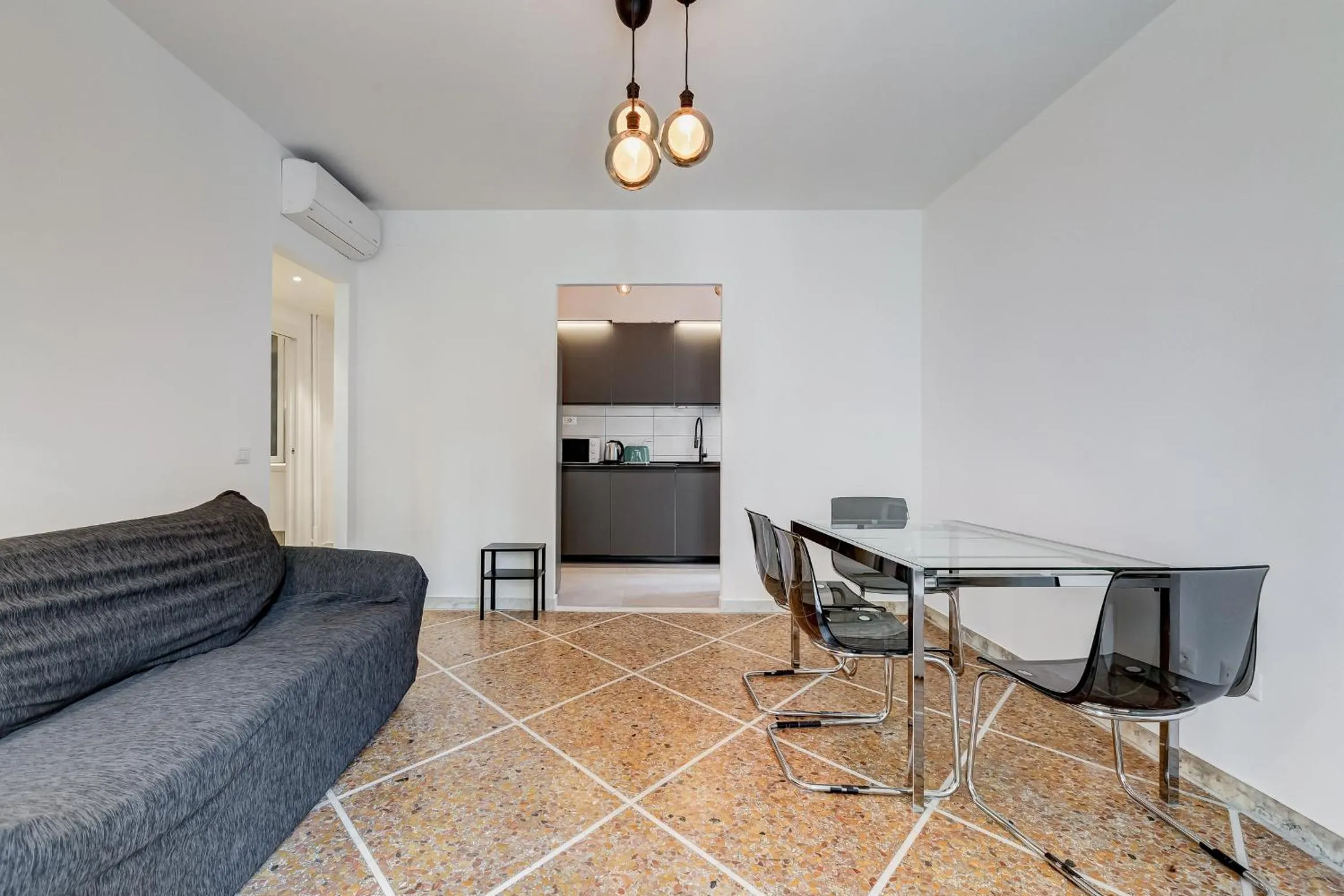 Gianicolo Apartment with Terrace