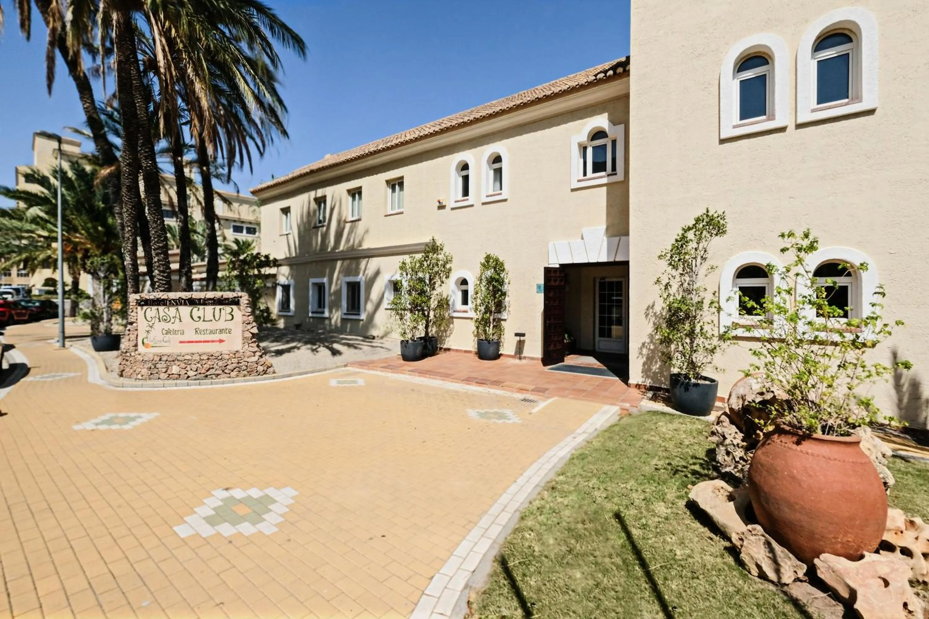 Facade/entrance in Hotel Envia Almería Spa & Golf
