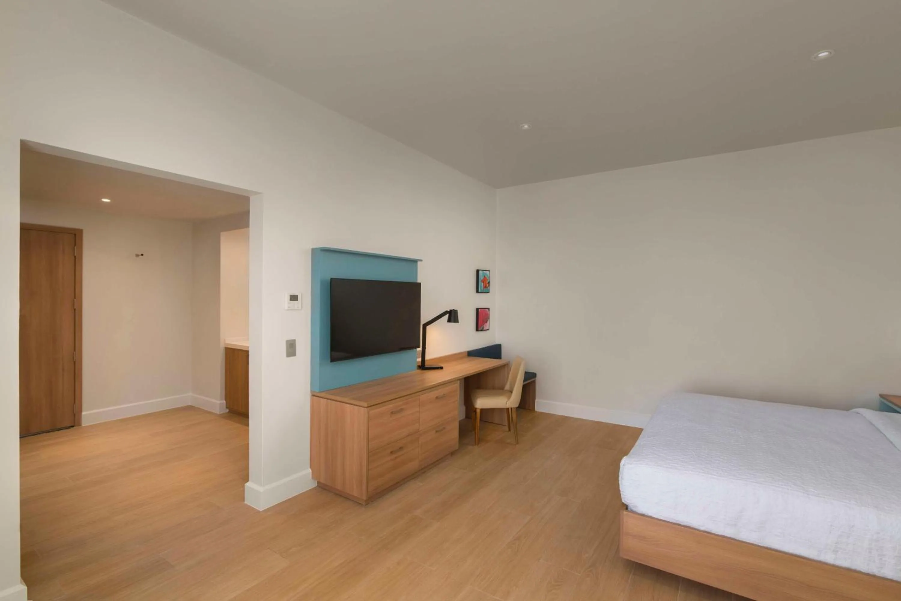 Bedroom, Bed in Hilton Garden Inn La Romana