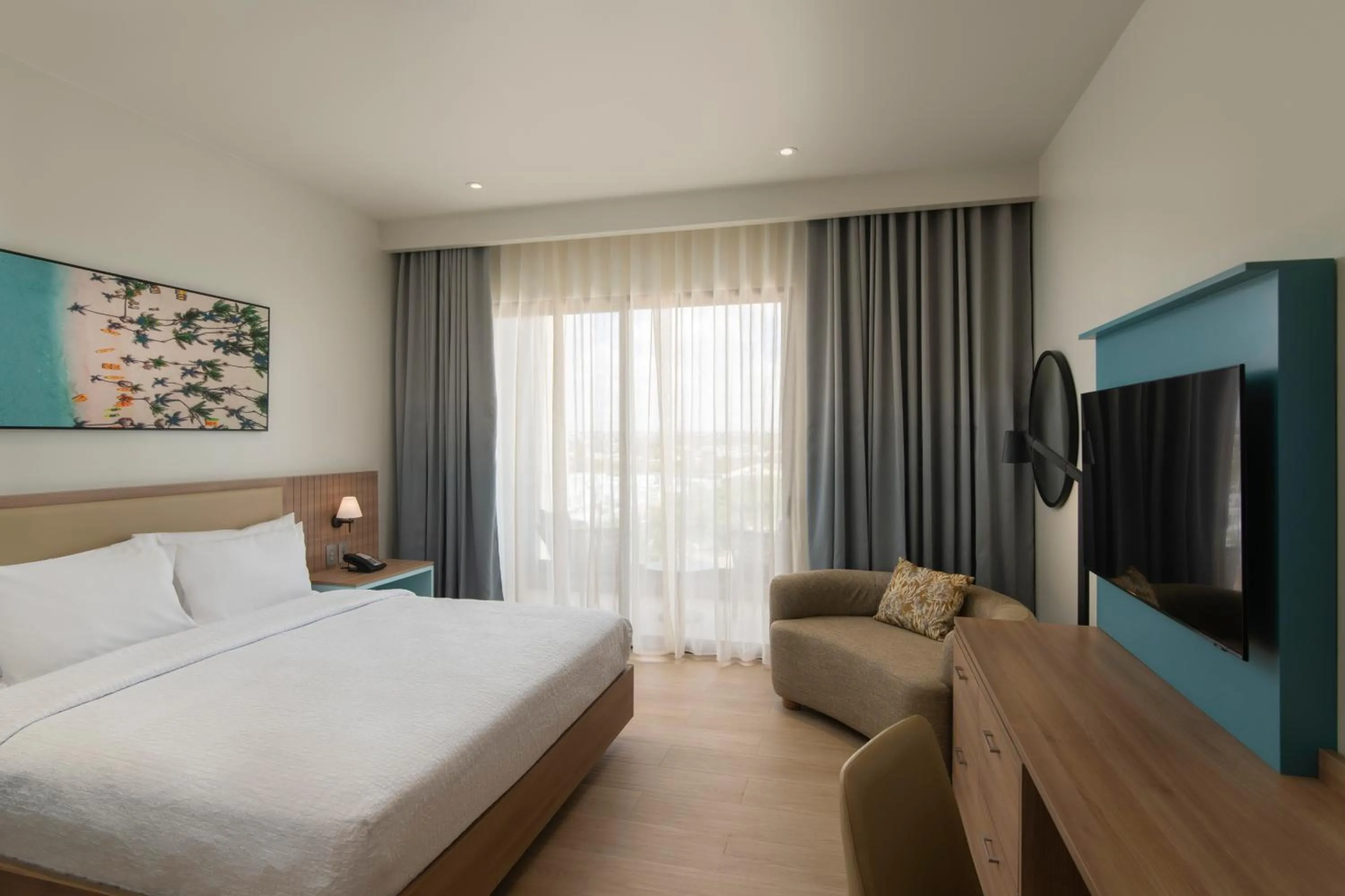 Bedroom, Bed in Hilton Garden Inn La Romana