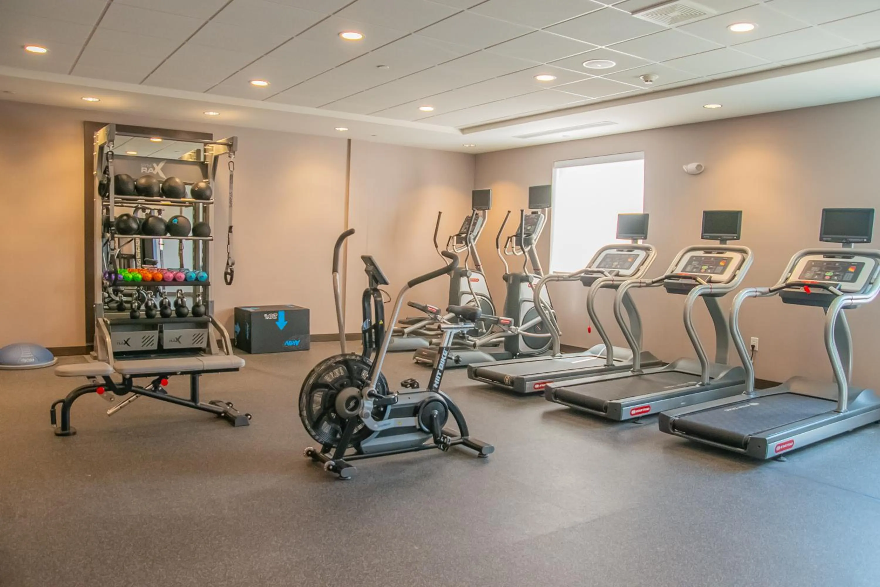 Fitness centre/facilities in Home2 Suites By Hilton Logansport