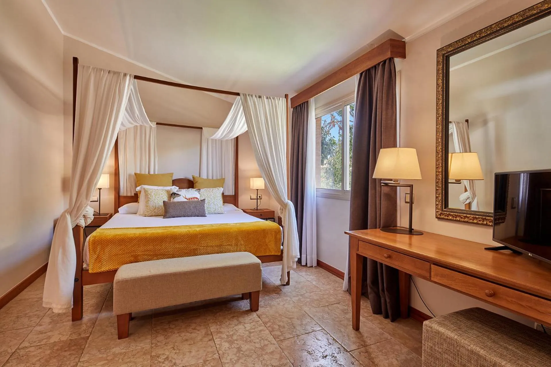 Photo of the whole room, Bed in Pula Suites Boutique Resort