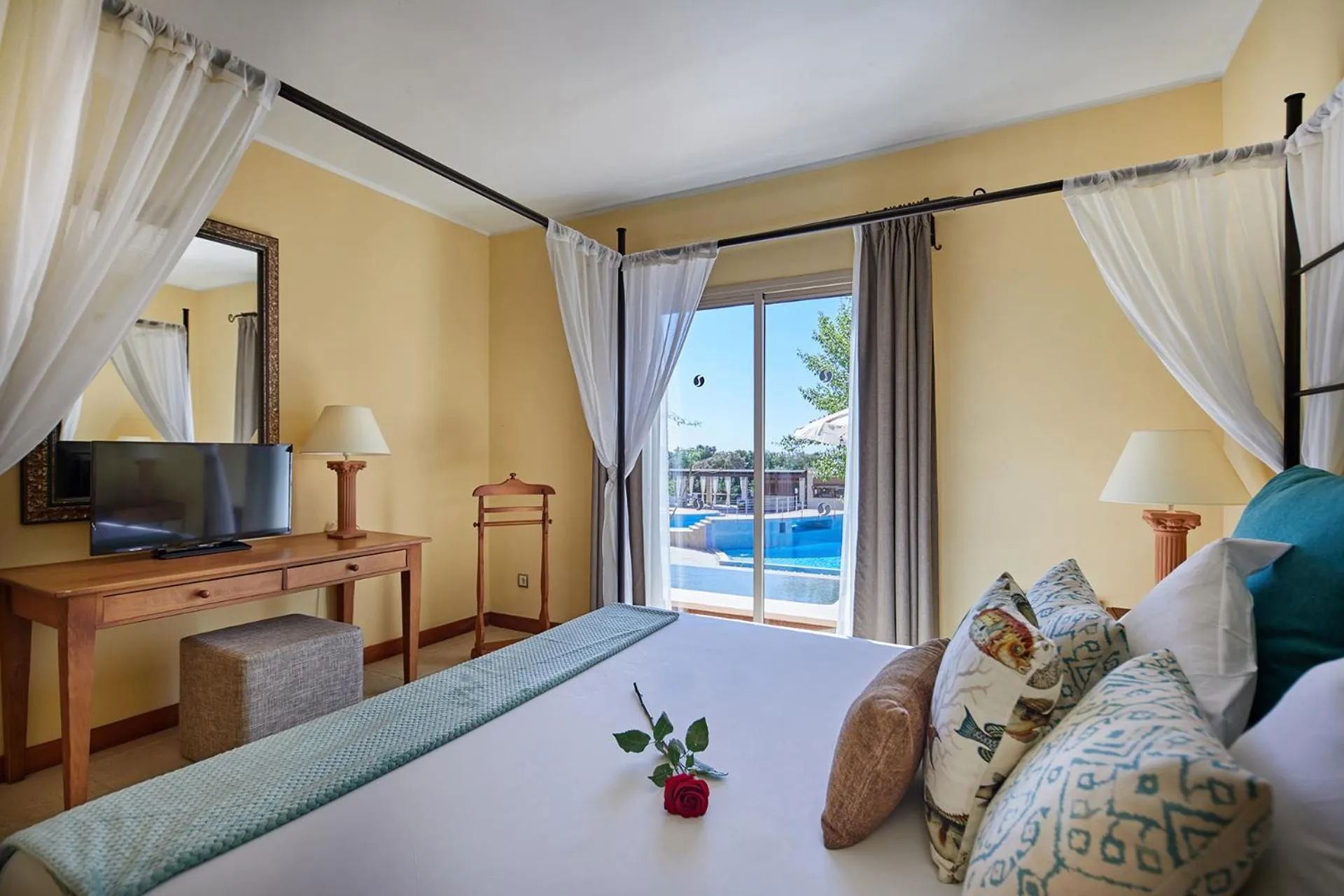 Bedroom, Bed in Pula Suites Boutique Resort