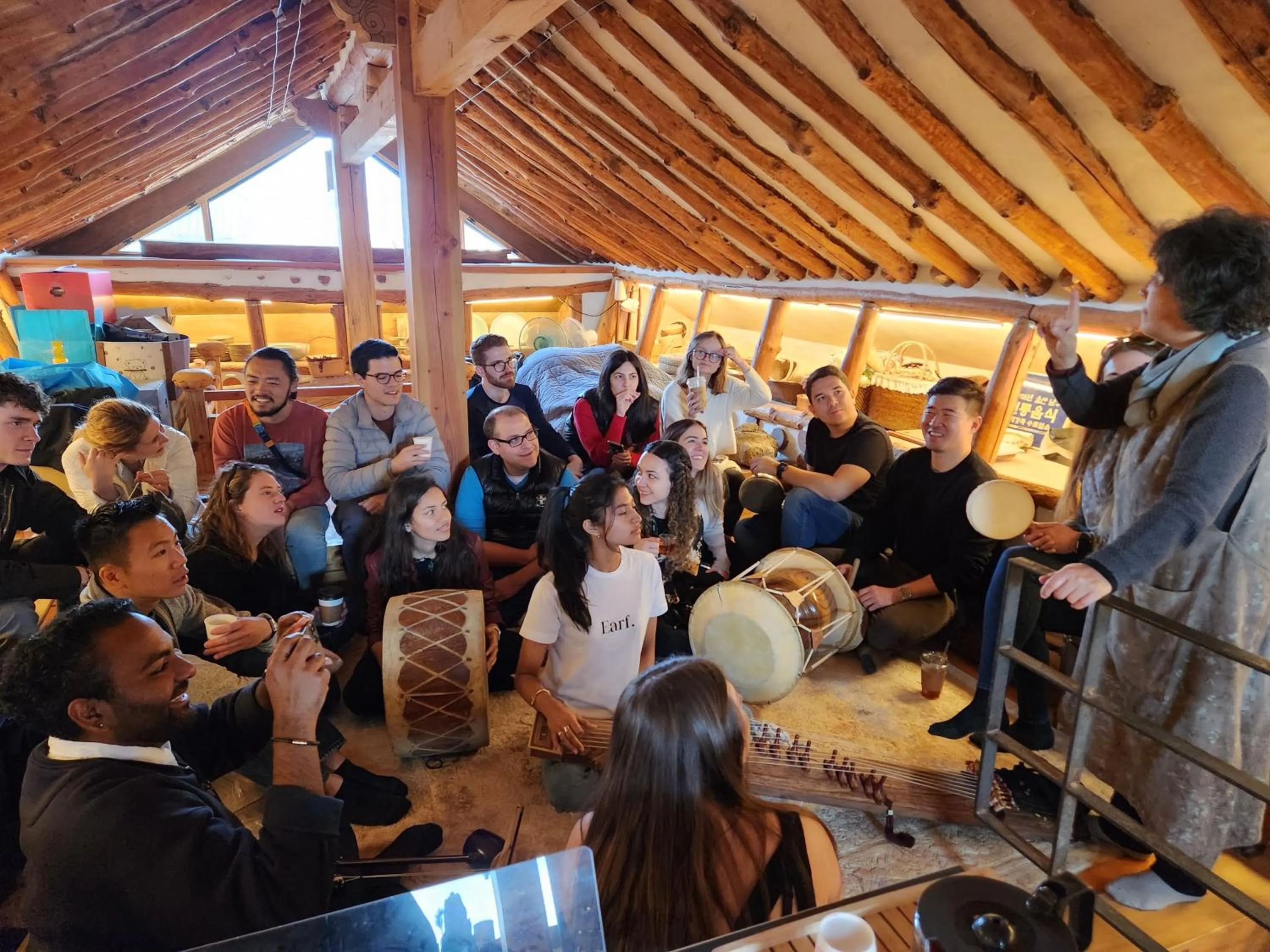 Evening entertainment in HanokInn