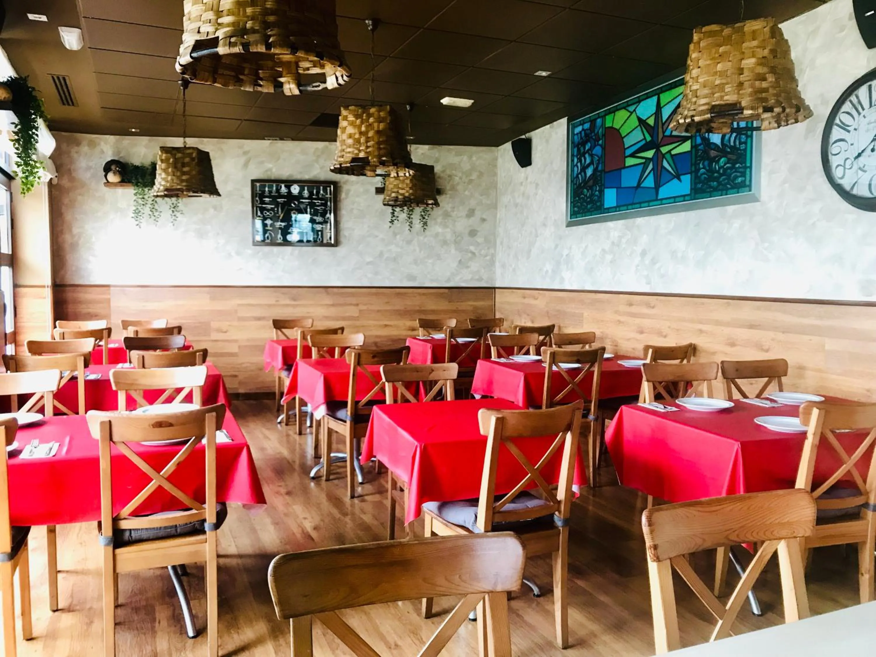 Restaurant/places to eat in Hotel Varadoiro