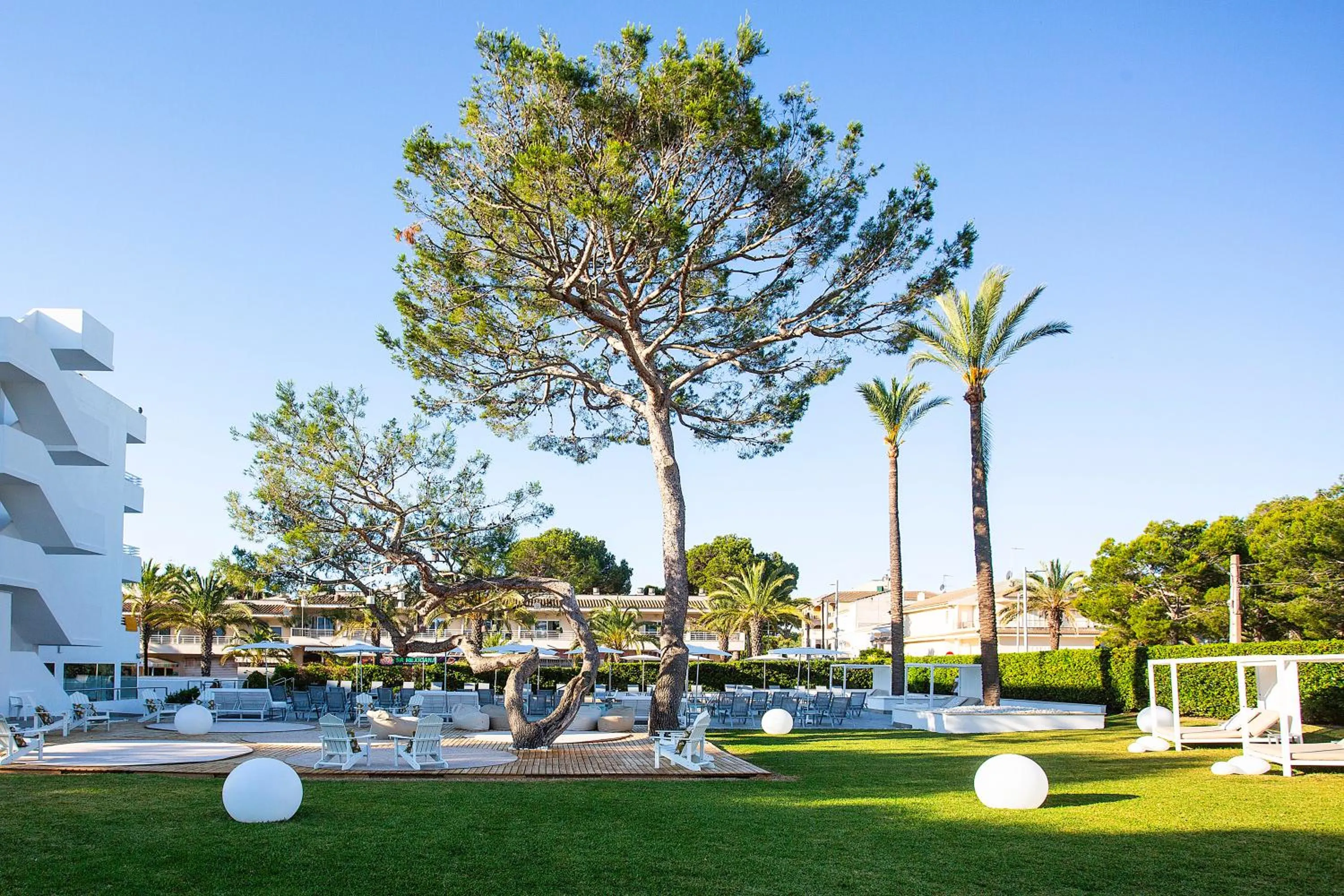 Garden in BQ Sarah -Adults Only