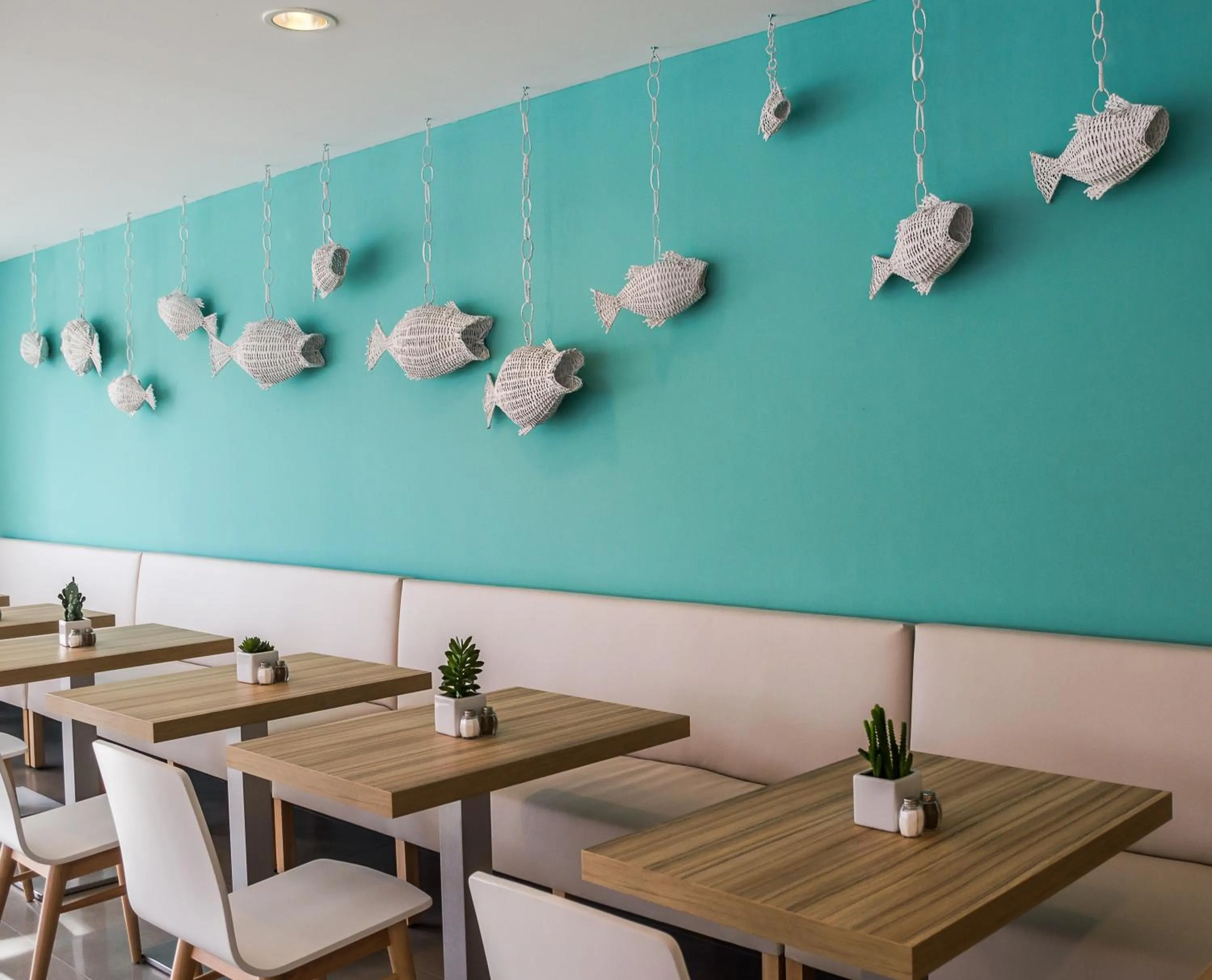 Restaurant/places to eat in BQ Sarah -Adults Only