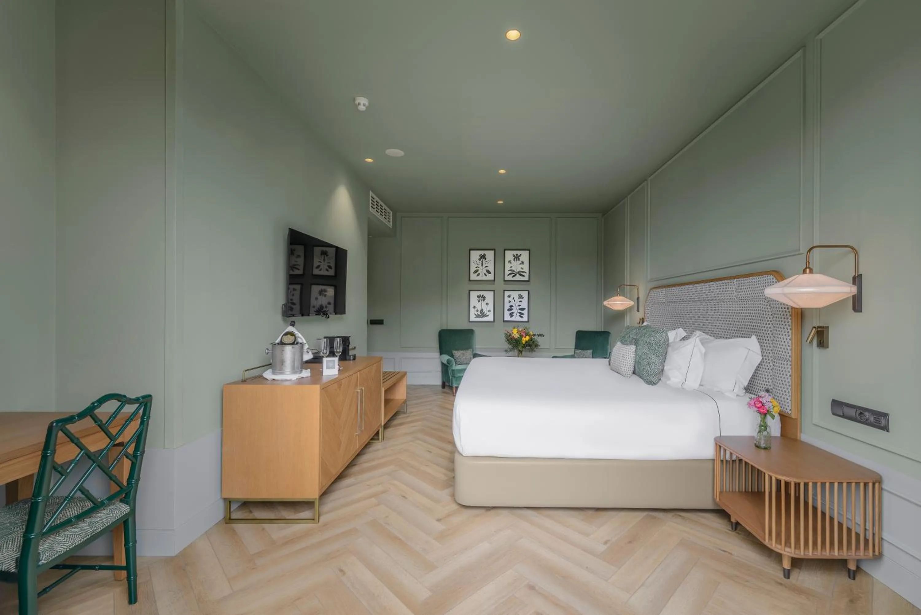 Bed in CoolRooms Palacio de Luces