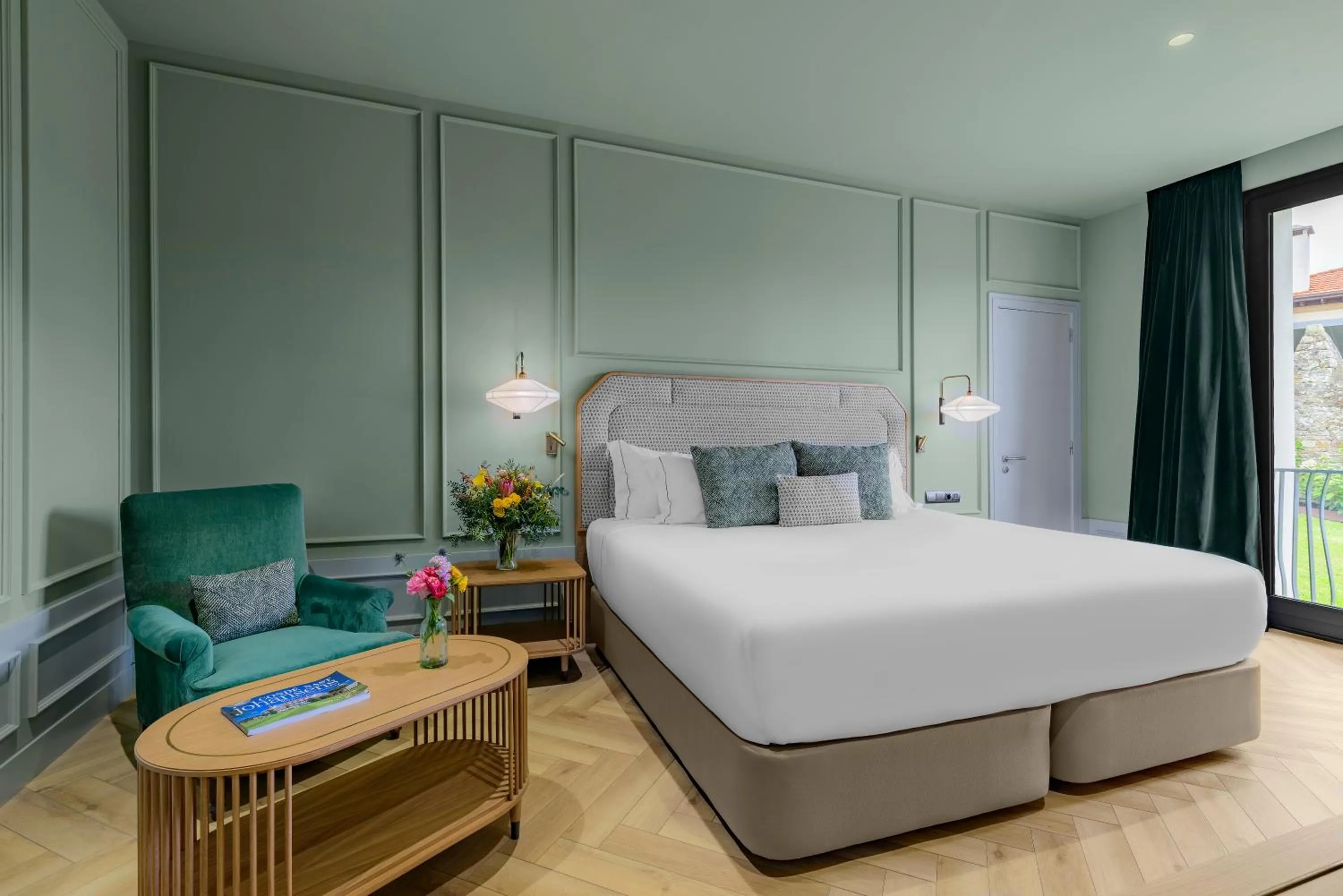 Bed in CoolRooms Palacio de Luces