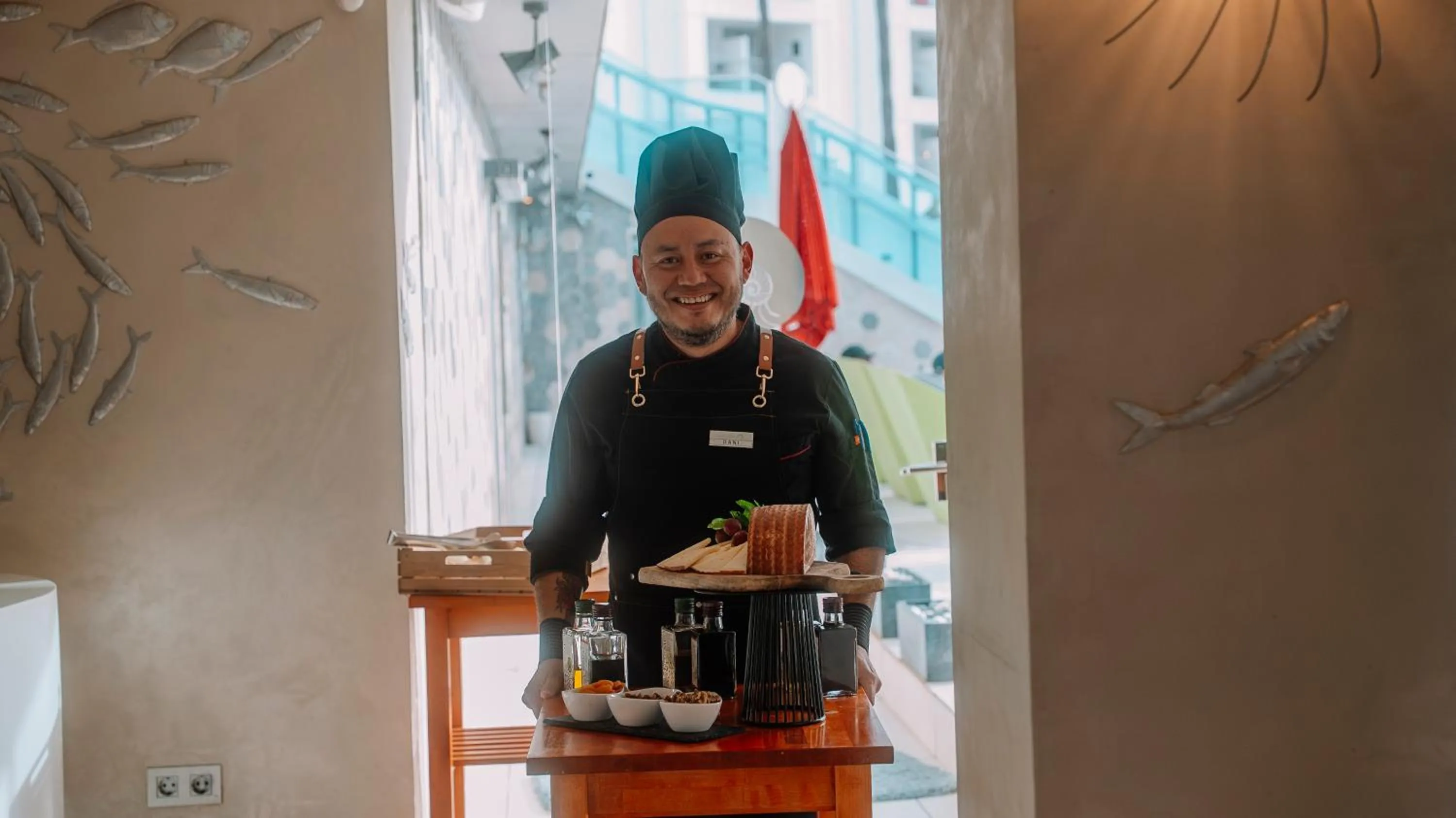 Restaurant/places to eat in Essence Hotel Boutique