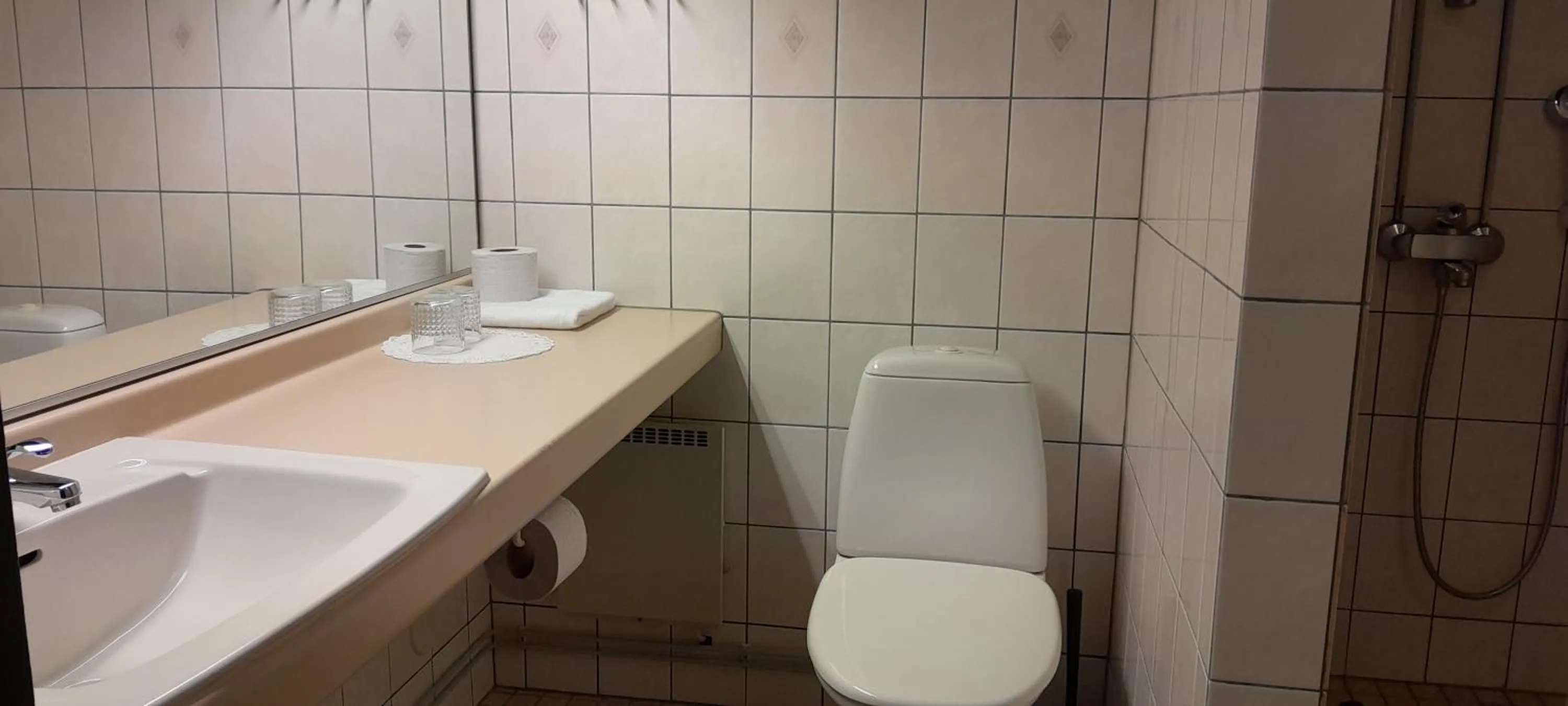 Bathroom in Hotelli Leikari