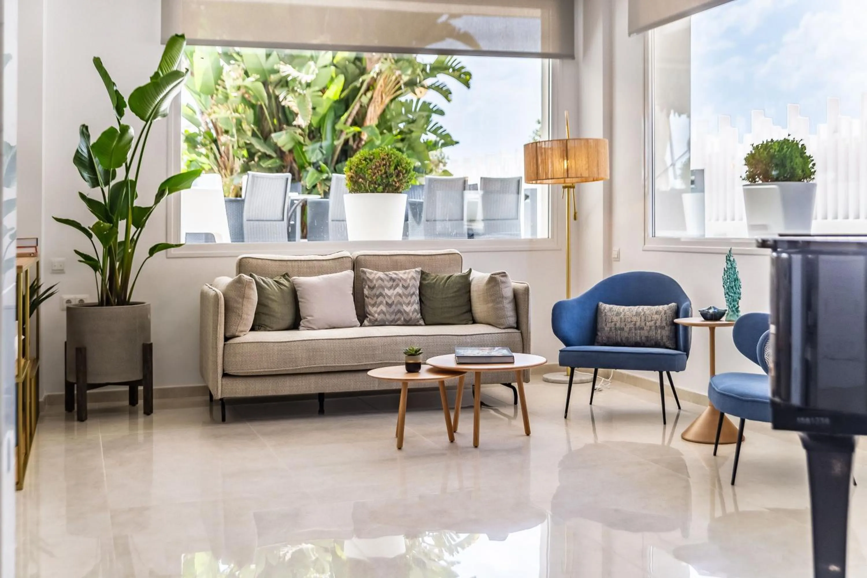 Property building in Hotel Las Arenas Affiliated by Meliá