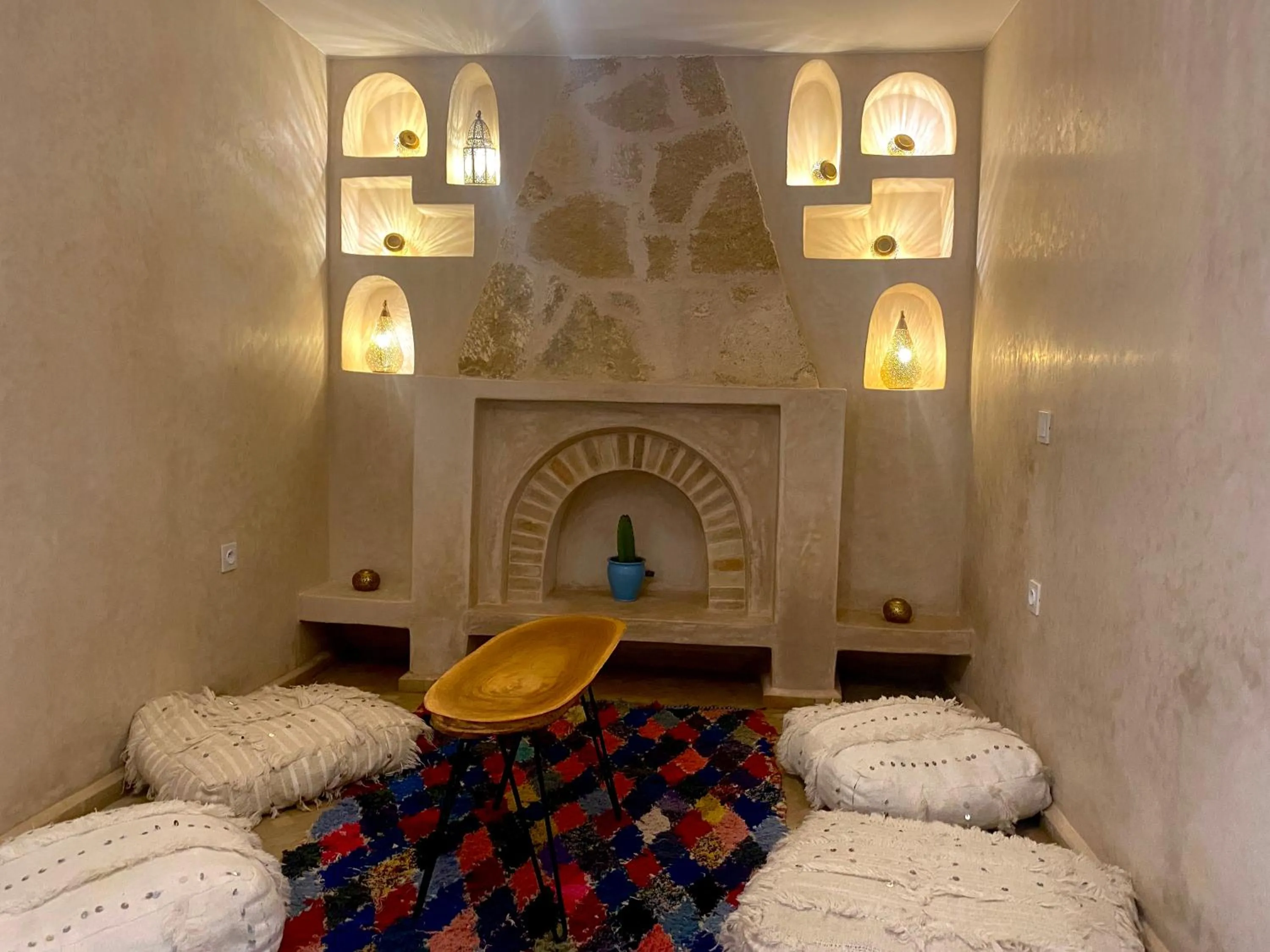 Bed in Surf and Sound Imsouane