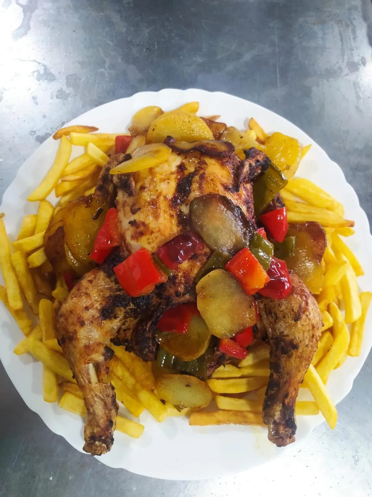 Restaurant/places to eat in Camping Carlos III