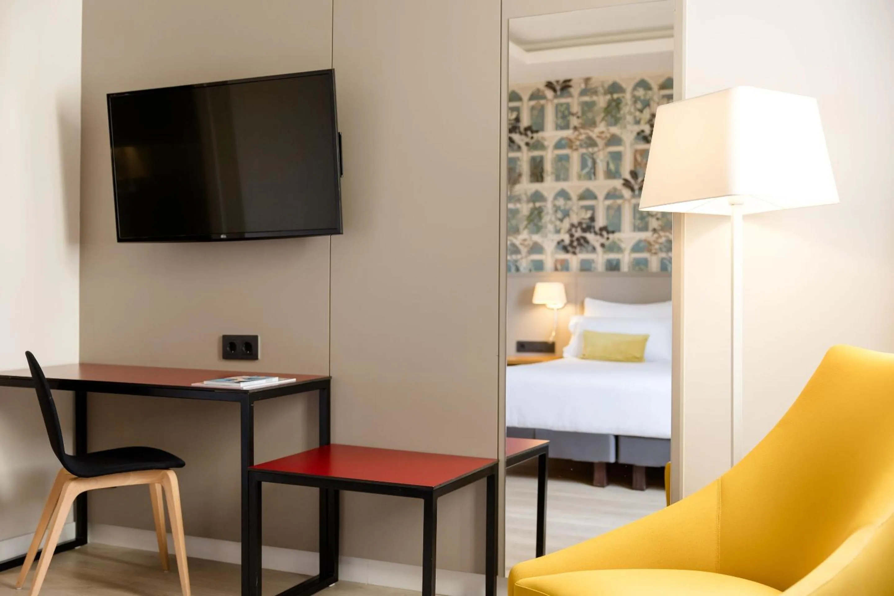 Photo of the whole room in Motel One Madrid-Plaza de España