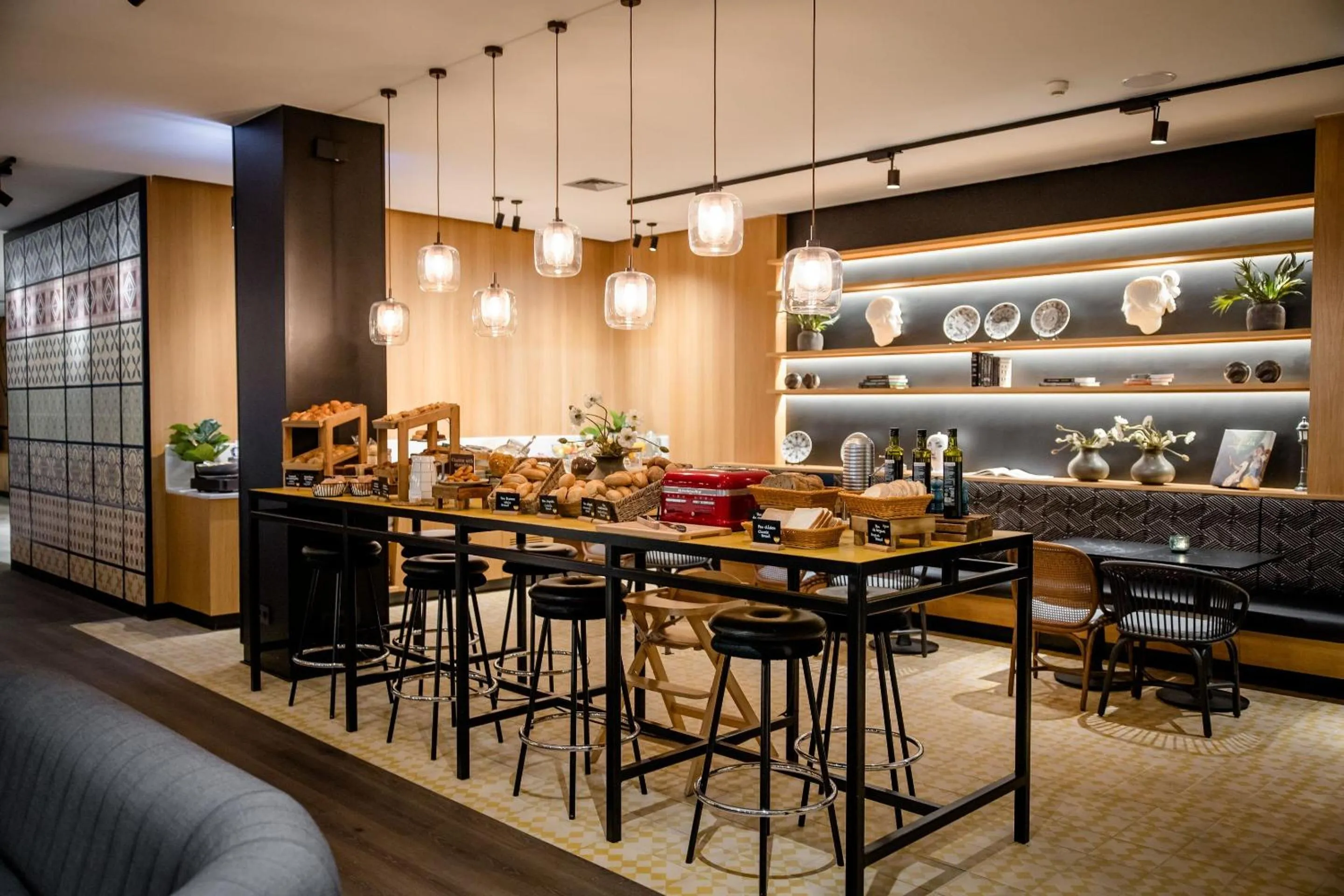 Buffet breakfast in Motel One Madrid-Plaza de España