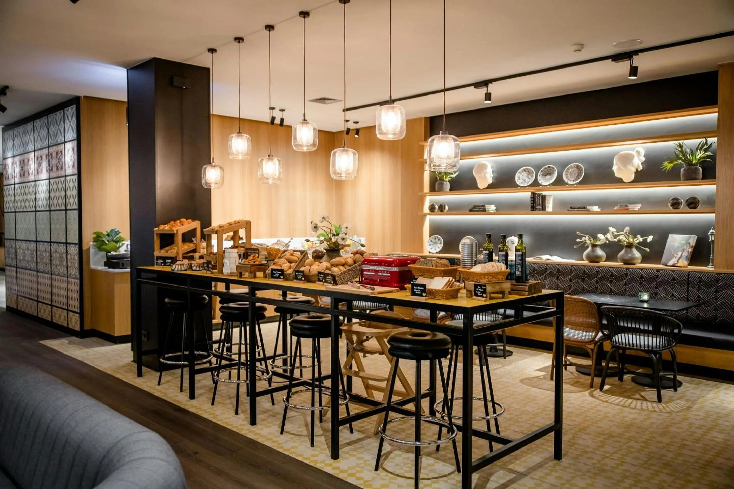 Buffet breakfast in Motel One Madrid-Plaza de España