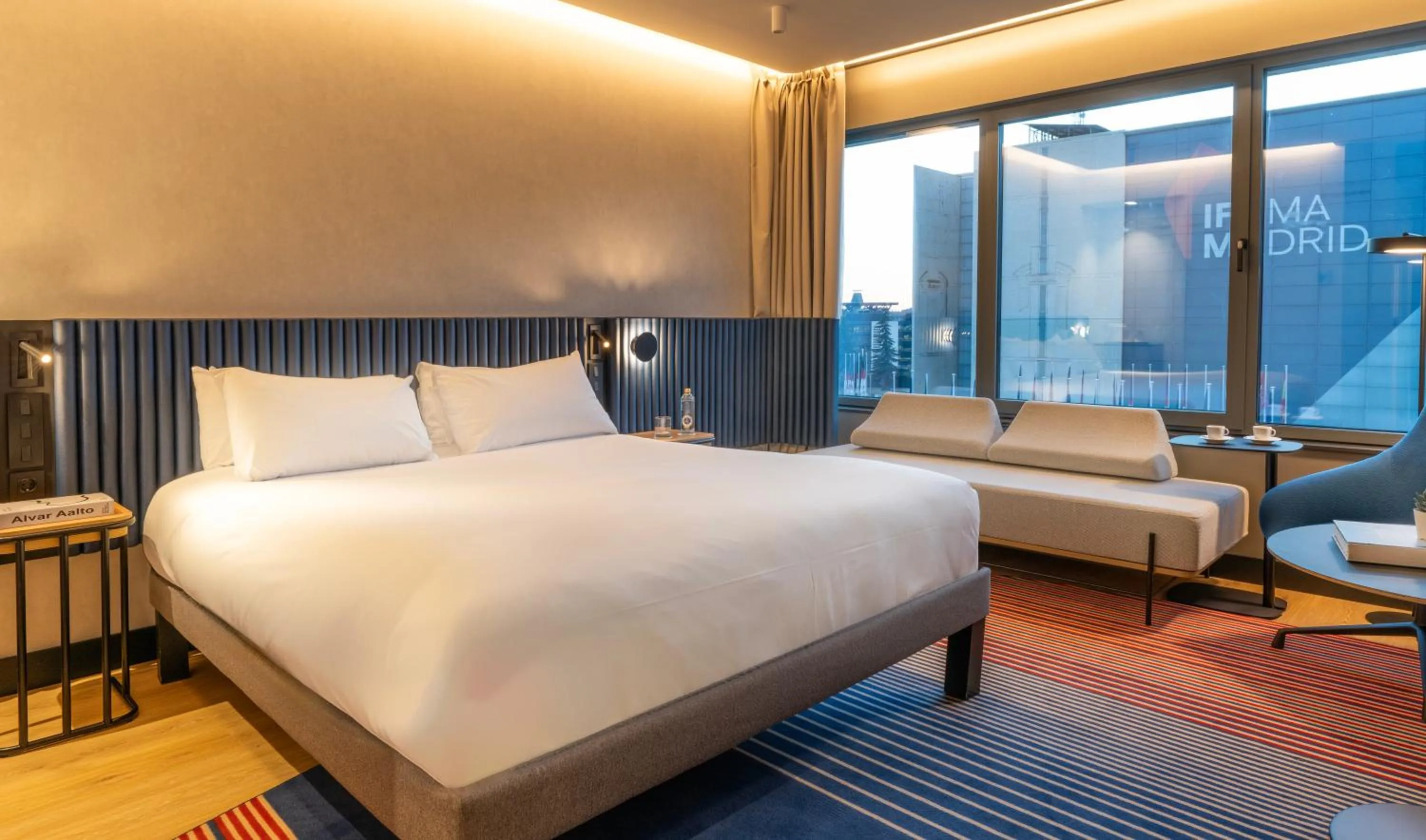 Bedroom, Bed in Pullman Madrid Airport & Feria