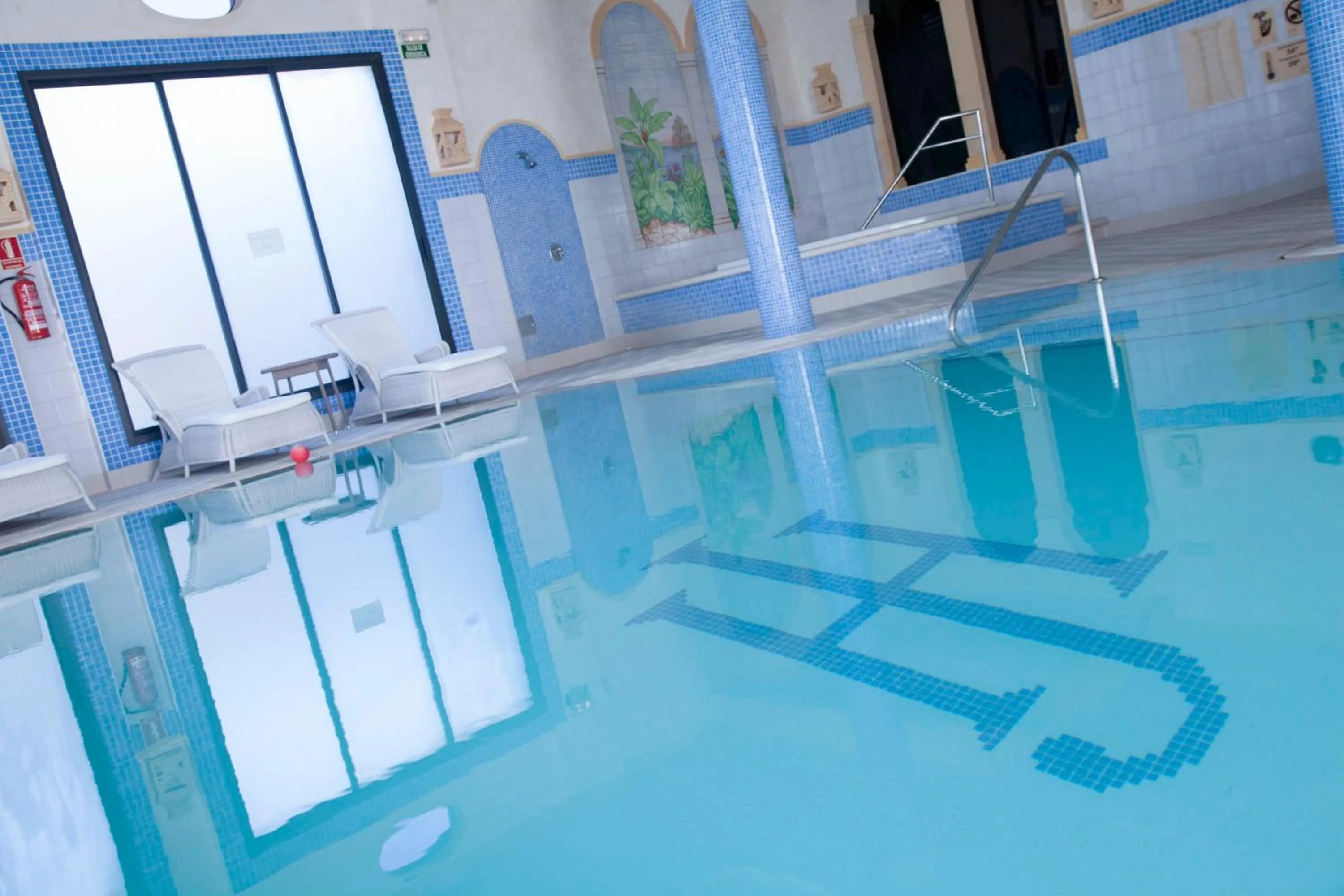 Swimming pool in Hotel Jerez & Spa