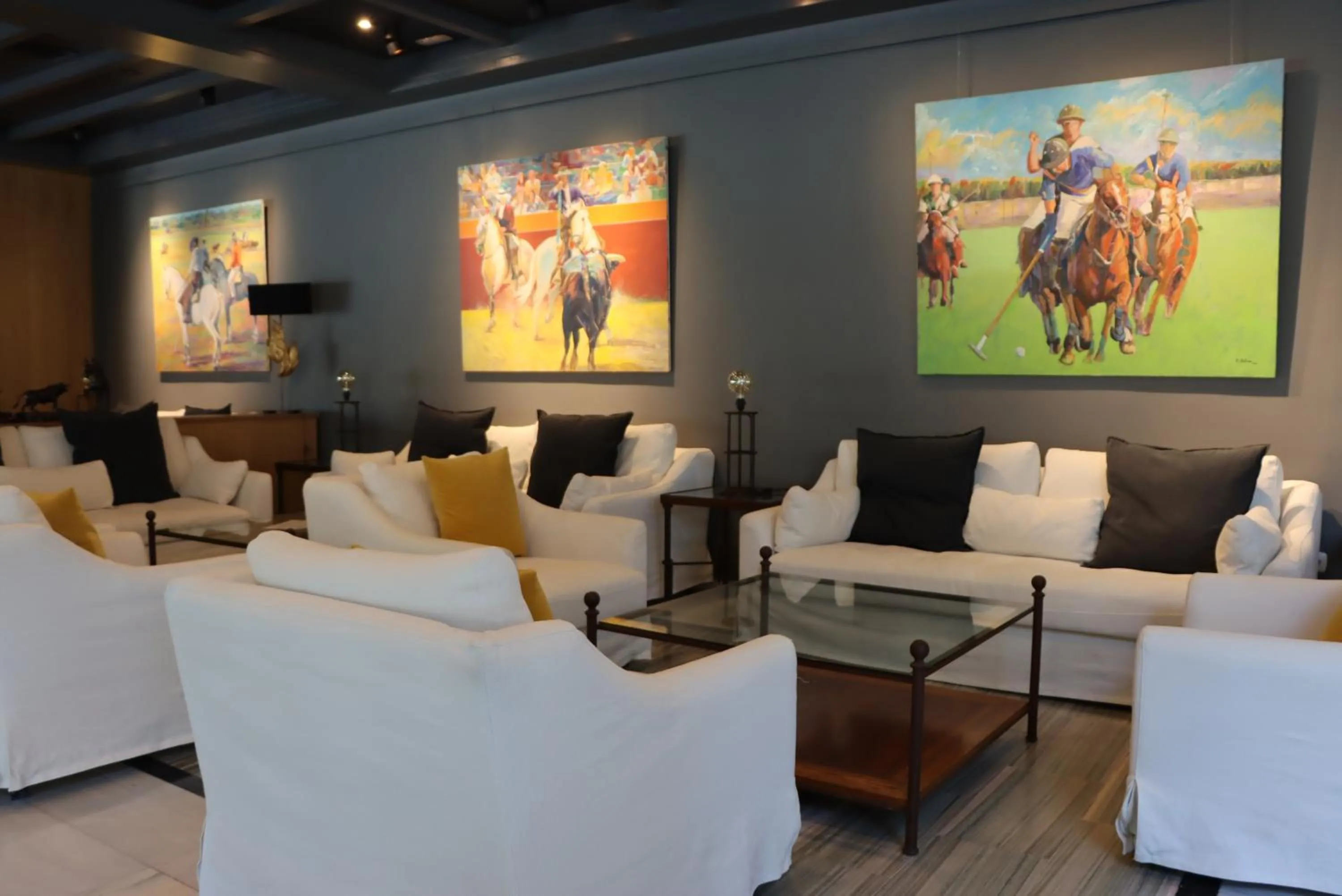 Communal lounge/ TV room in Hotel Jerez & Spa