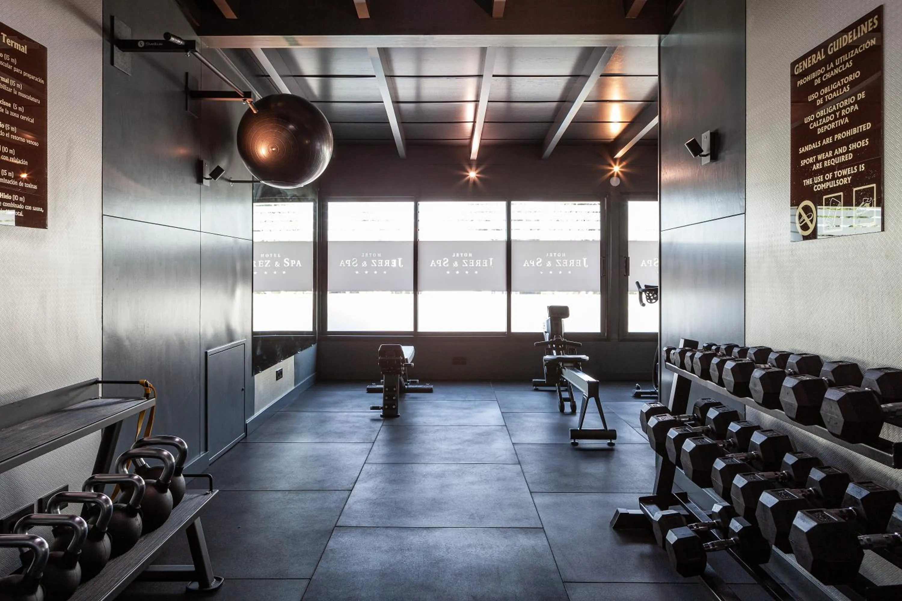 Fitness centre/facilities in Hotel Jerez & Spa