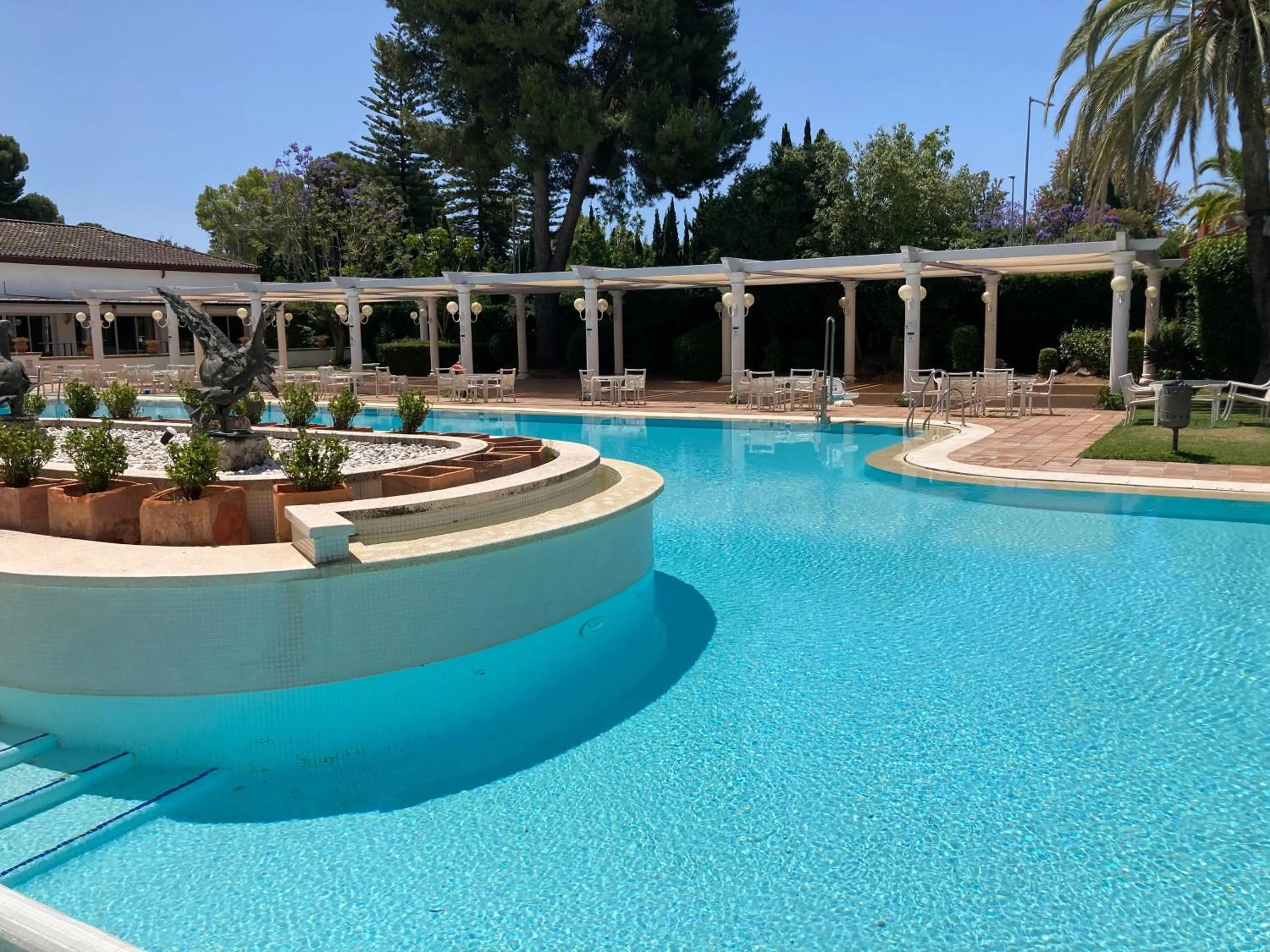 Pool view in Hotel Jerez & Spa
