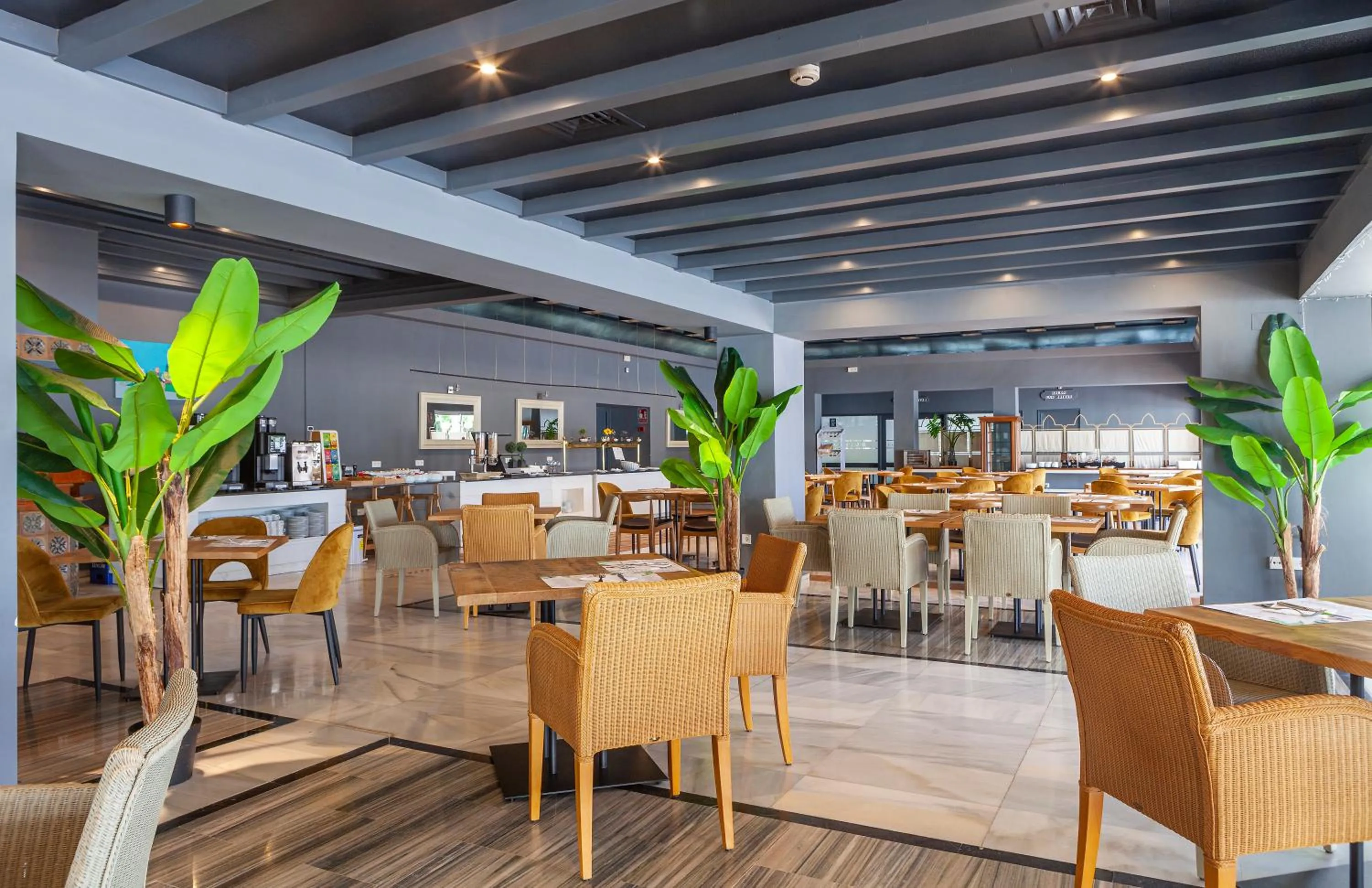 Breakfast in Hotel Jerez & Spa