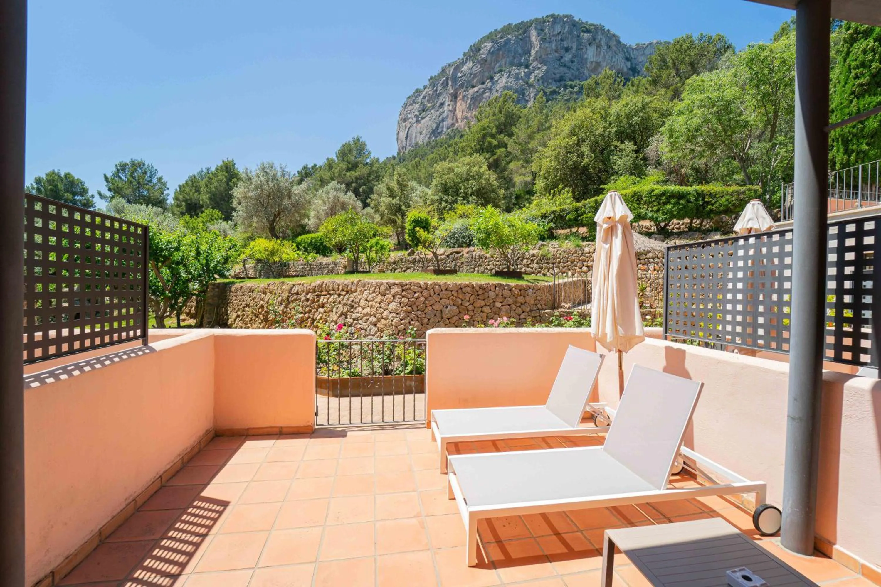 Patio in Hotel Rural S'Olivaret & Spa