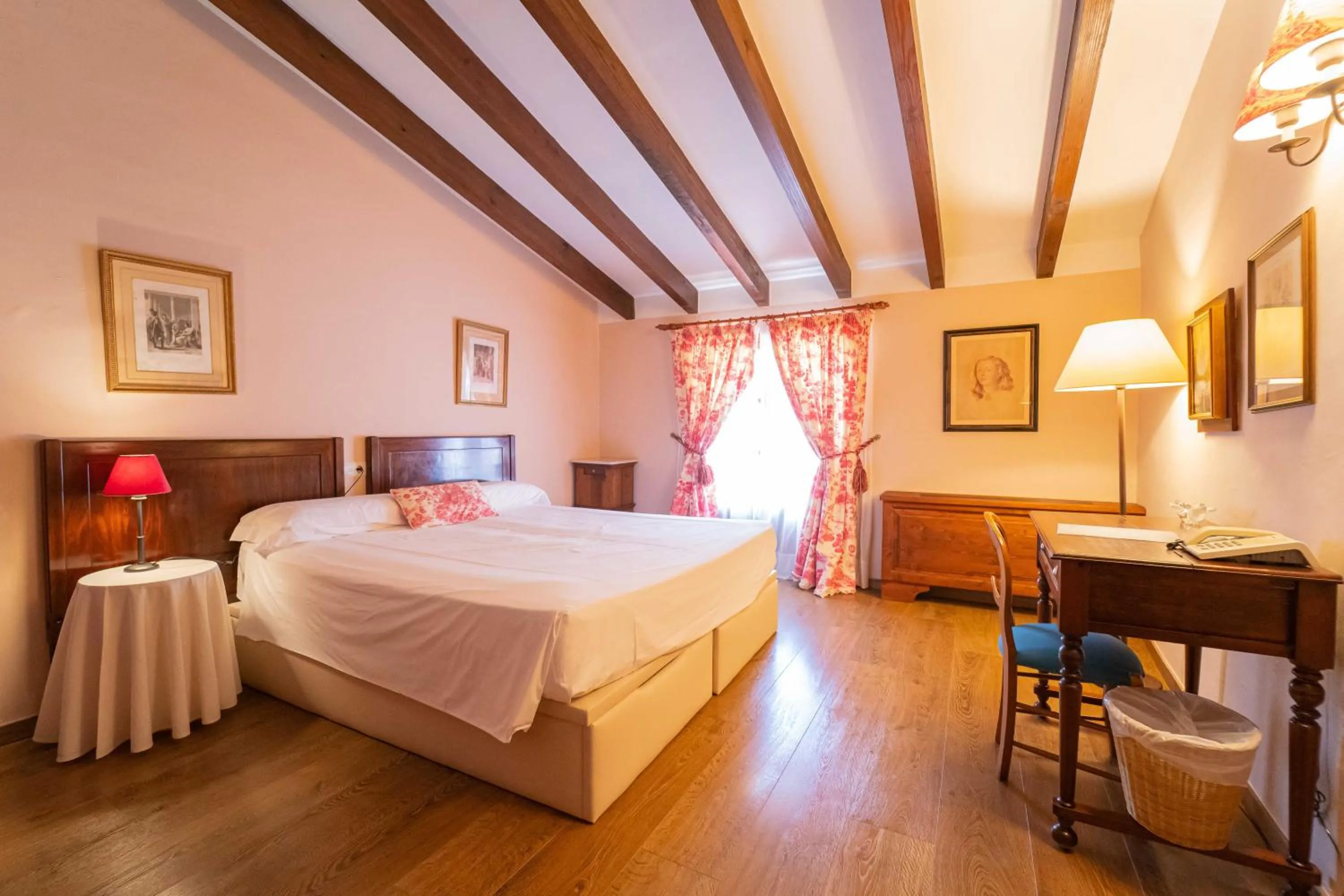 Bed in Hotel Rural S'Olivaret & Spa