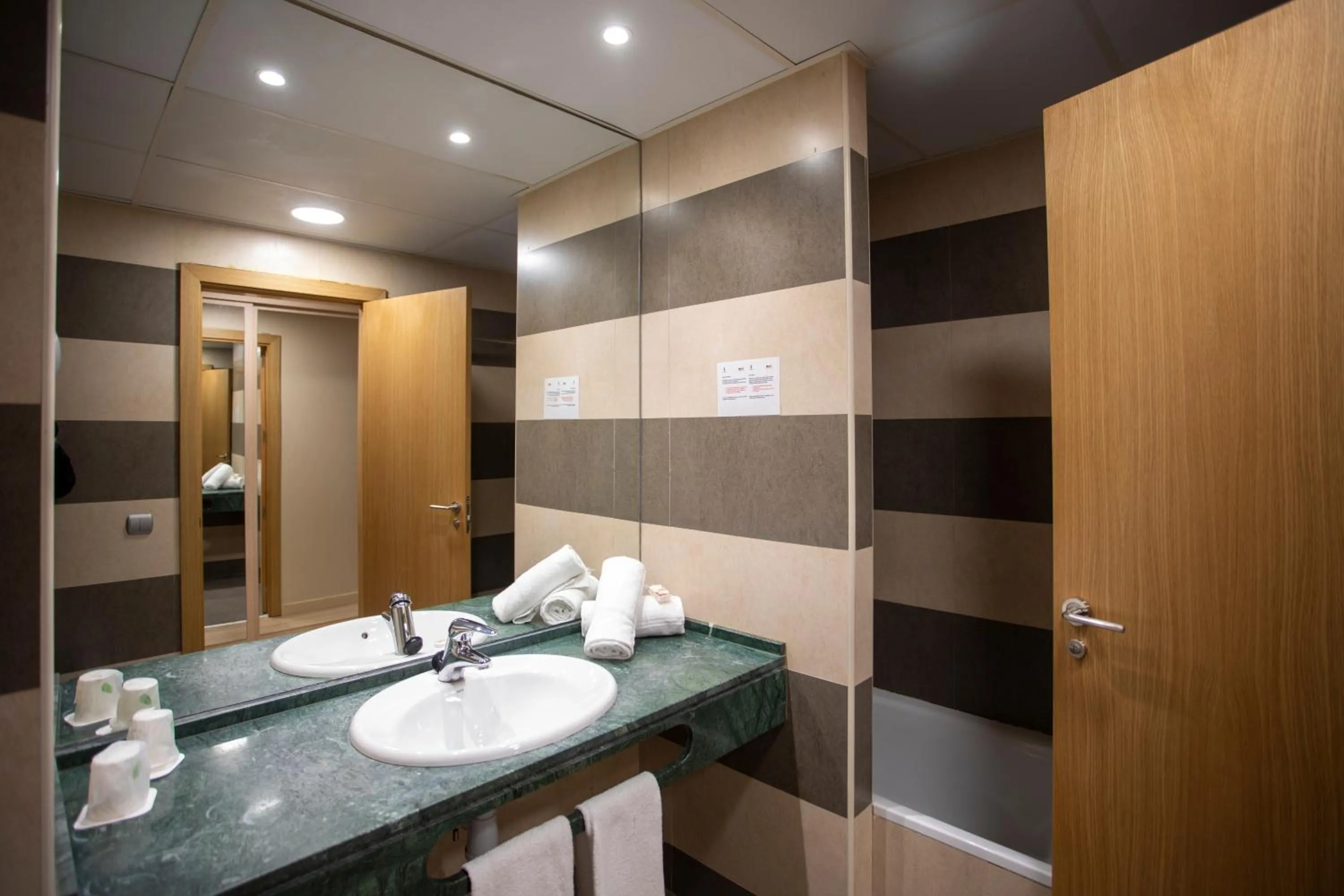 Bathroom in Hotel Ciudad De Ejea