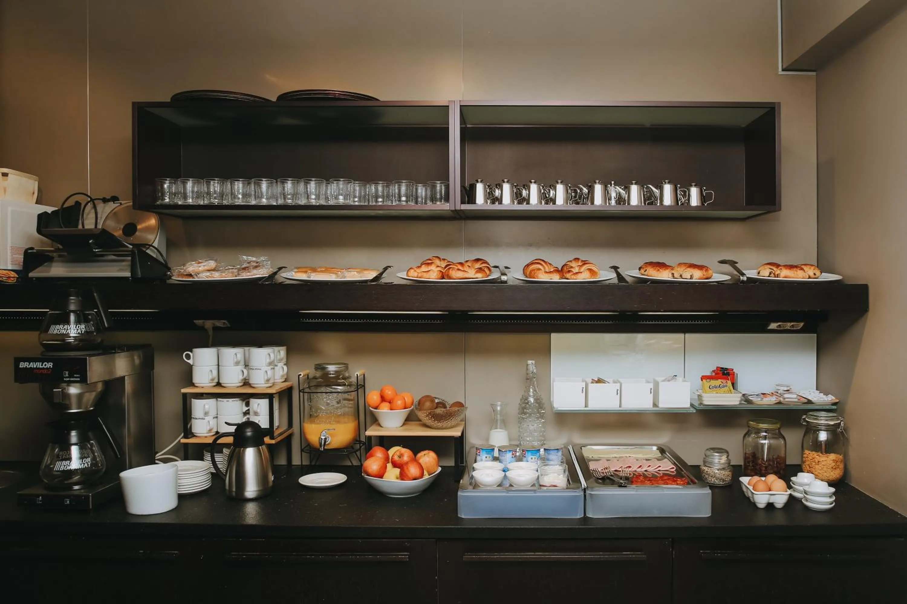 Buffet breakfast in Hotel Zaragoza Plaza