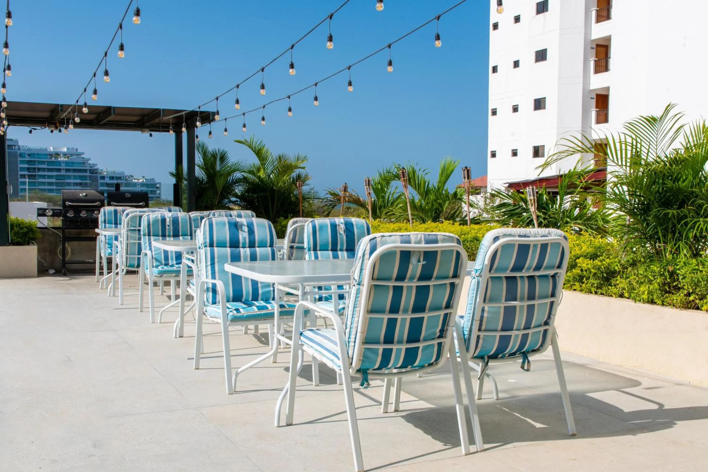 Balcony/Terrace in OASIS TROPICAL HOTEL