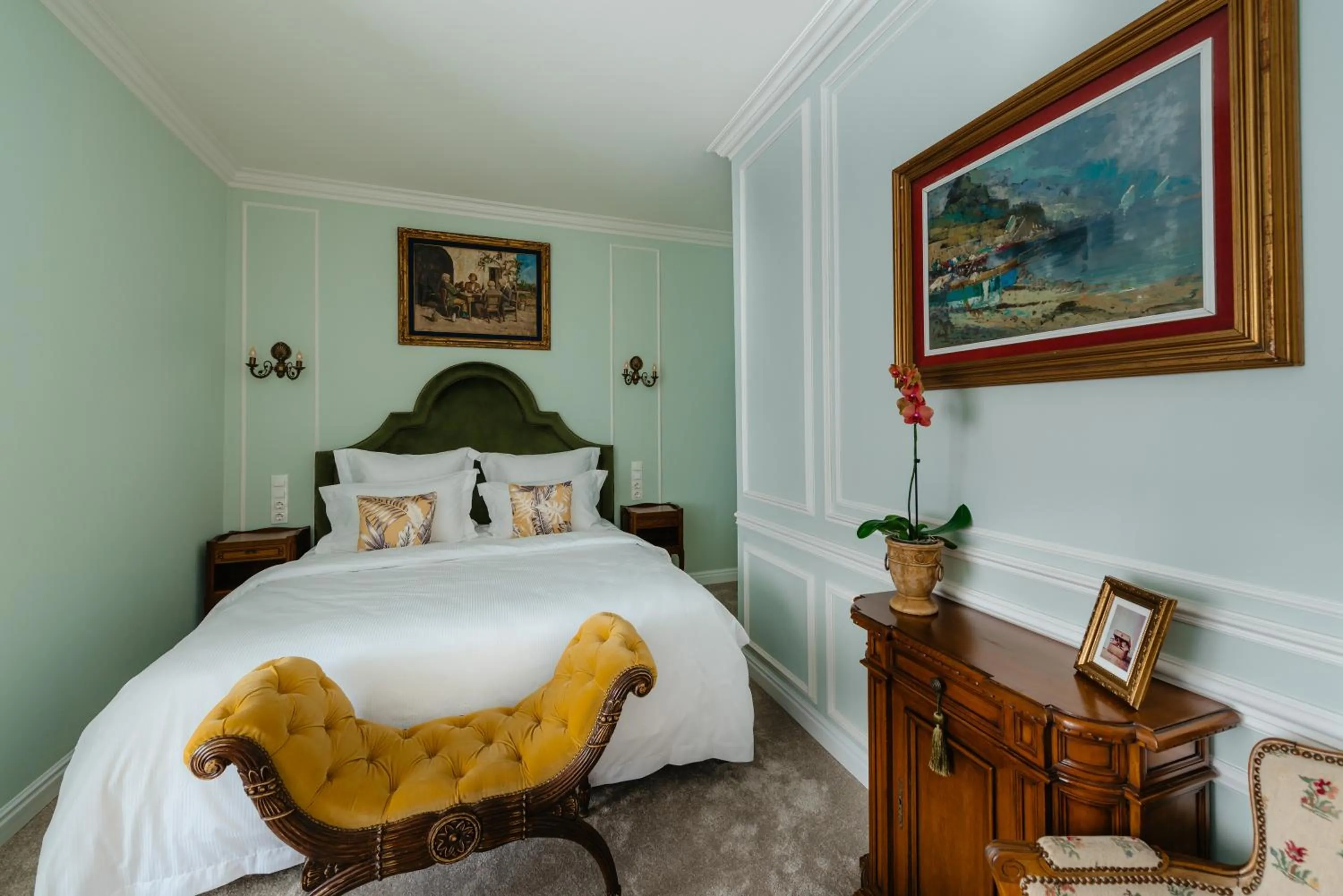 Bedroom, Bed in Ateneea Luxury Rooms