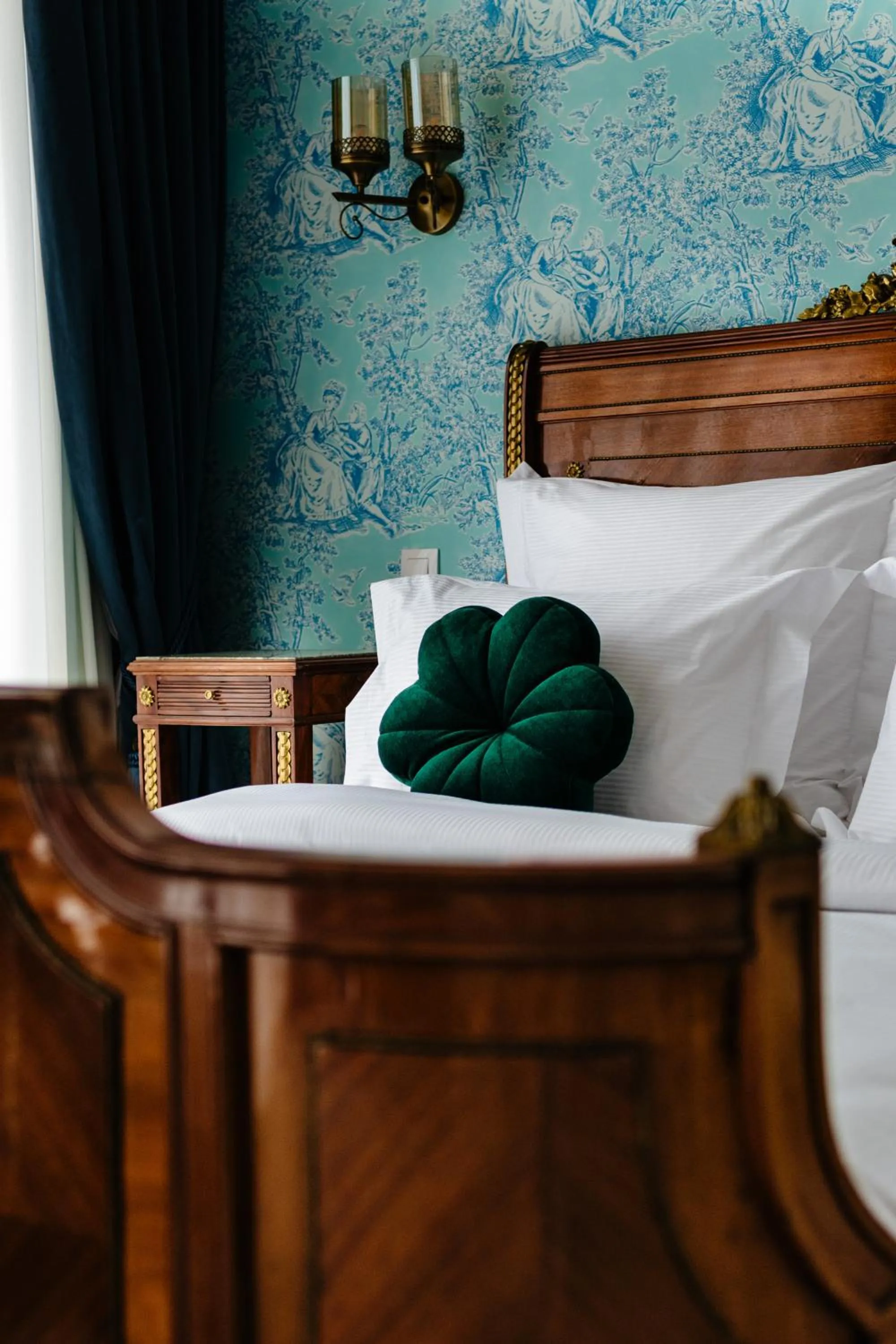 Bedroom, Bed in Ateneea Luxury Rooms