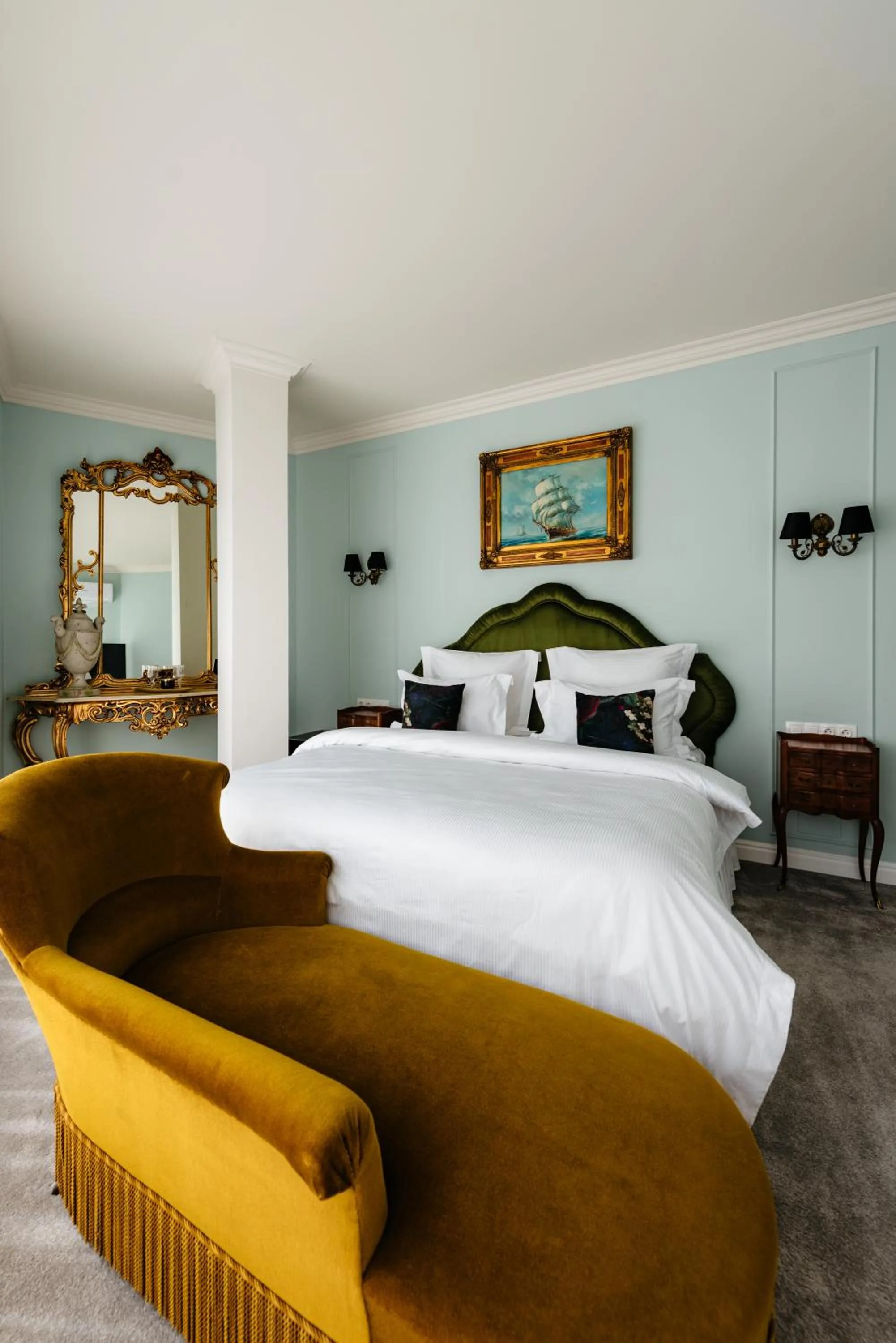 Bedroom, Bed in Ateneea Luxury Rooms