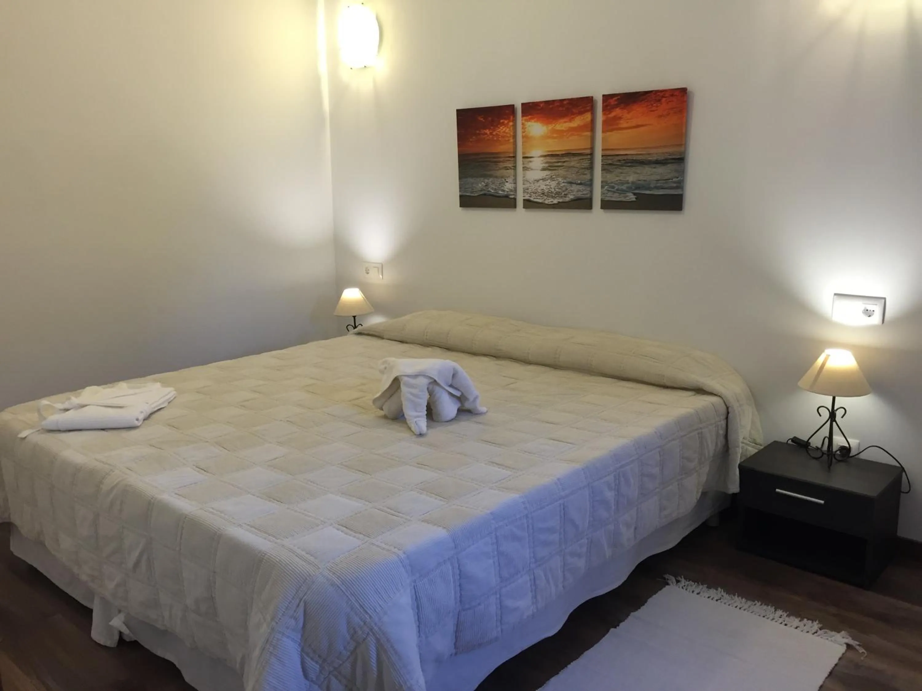 Night, Bed in Agroturisme Es Picot