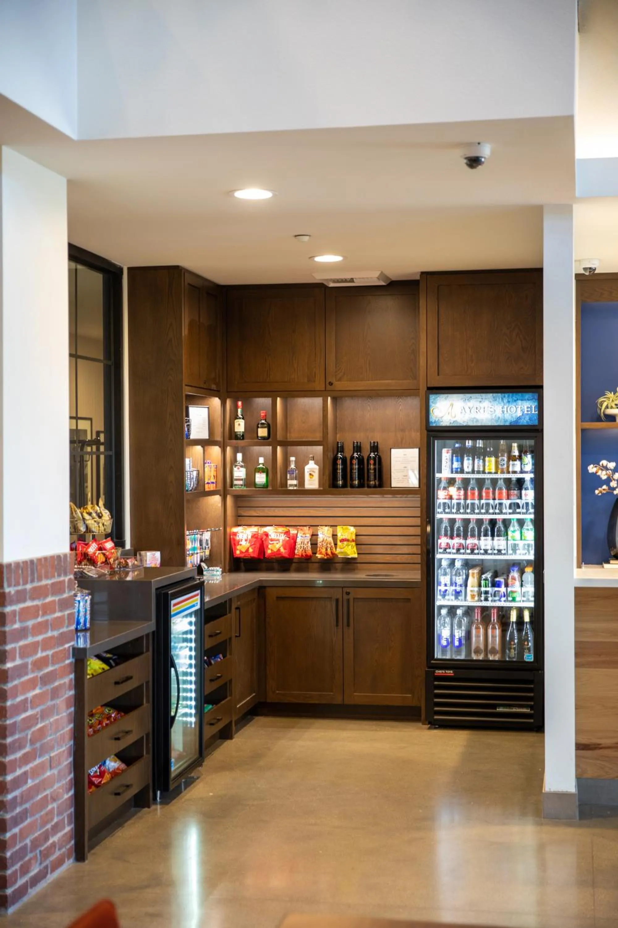 On-site shops in Ayres Hotel Rialto Fontana